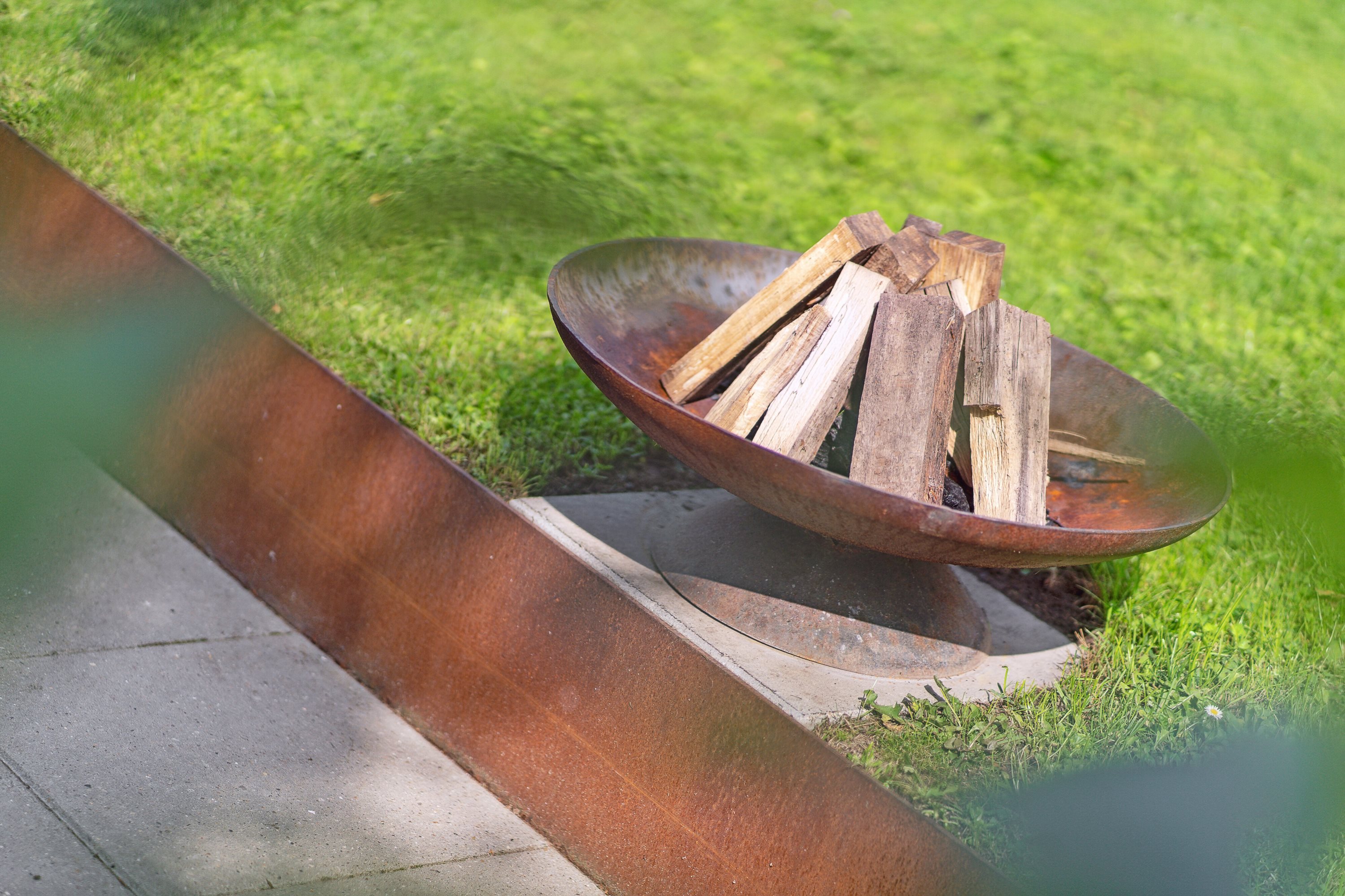 Fremhævet udendørs billede i fuldskærmstilstand. Billede af Hovedgaden 48, 8860 Ulstrup