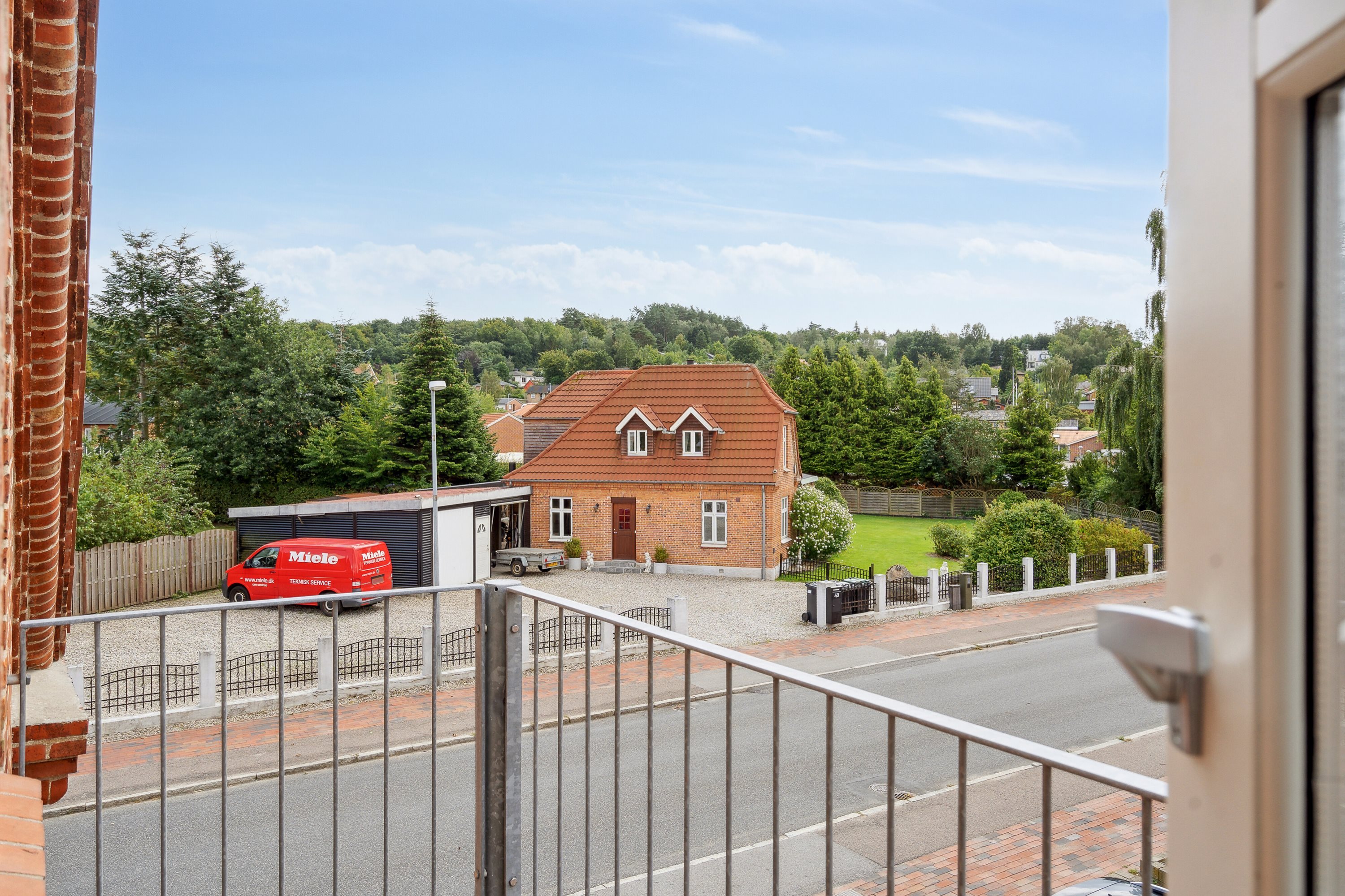 Fremhævet udsigt billede i fuldskærmstilstand. Billede af Hovedgaden 48, 8860 Ulstrup