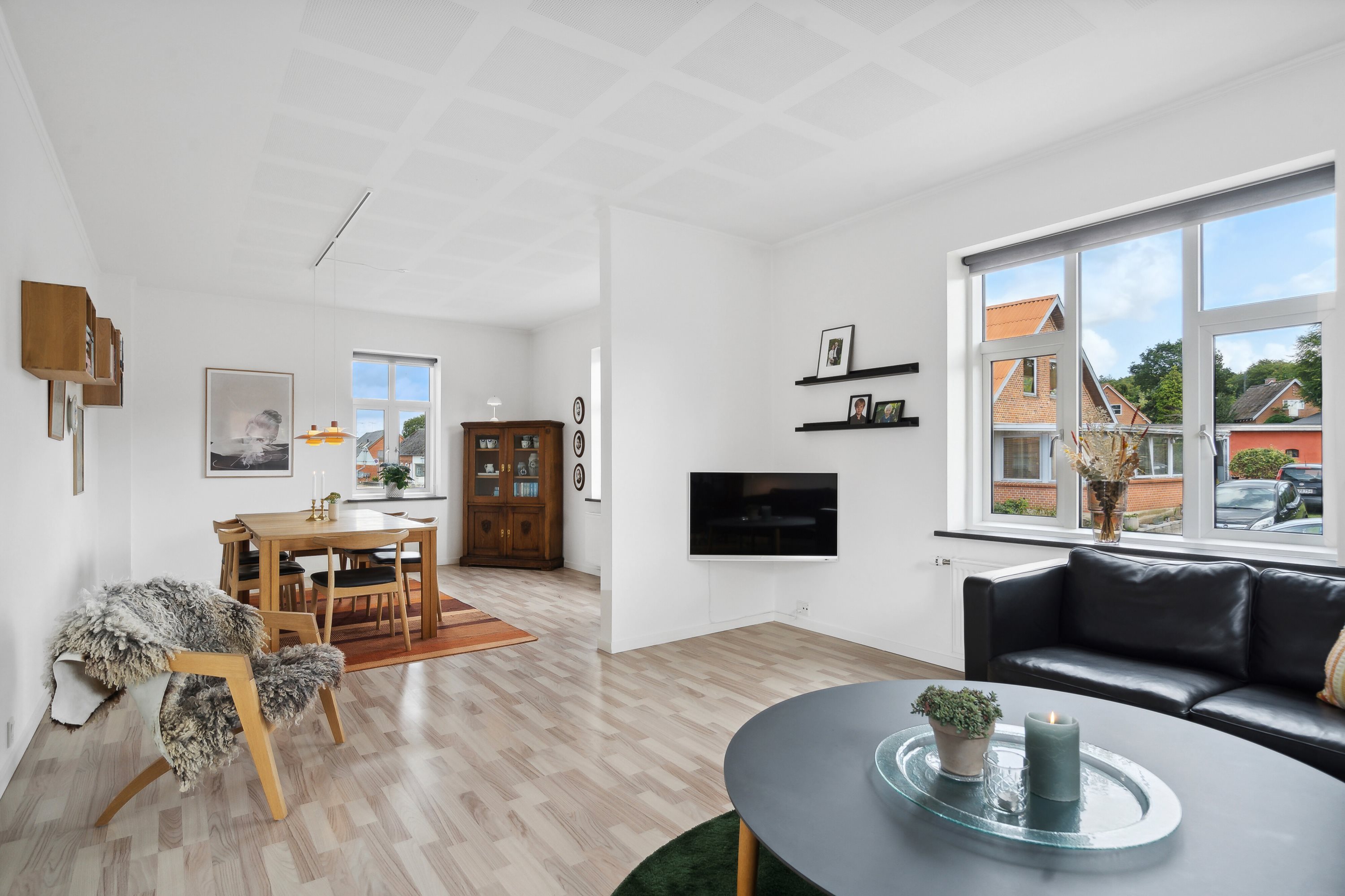 Fremhævet stue billede i fuldskærmstilstand. Billede af Hovedgaden 48, 8860 Ulstrup