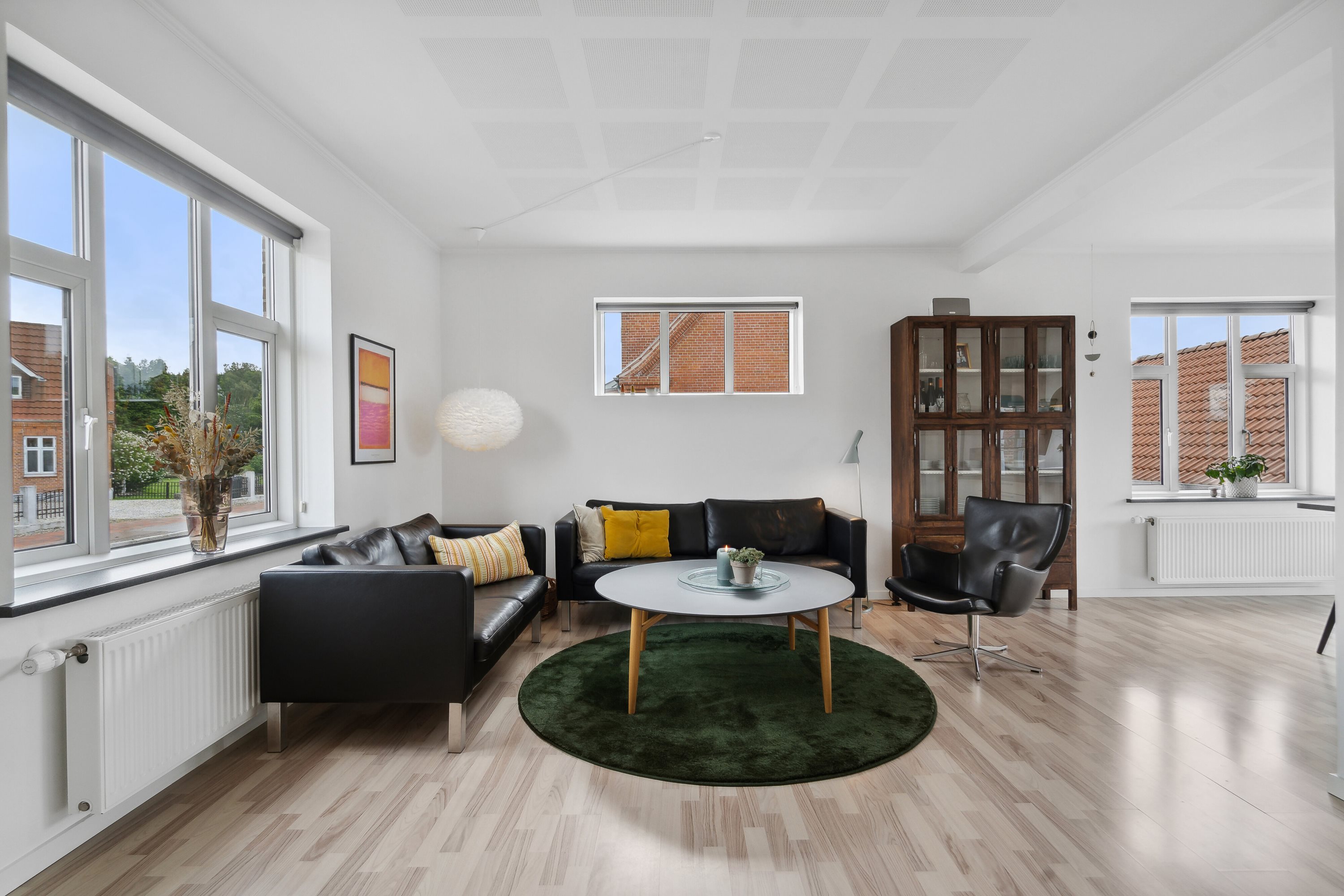 Fremhævet stue billede i fuldskærmstilstand. Billede af Hovedgaden 48, 8860 Ulstrup