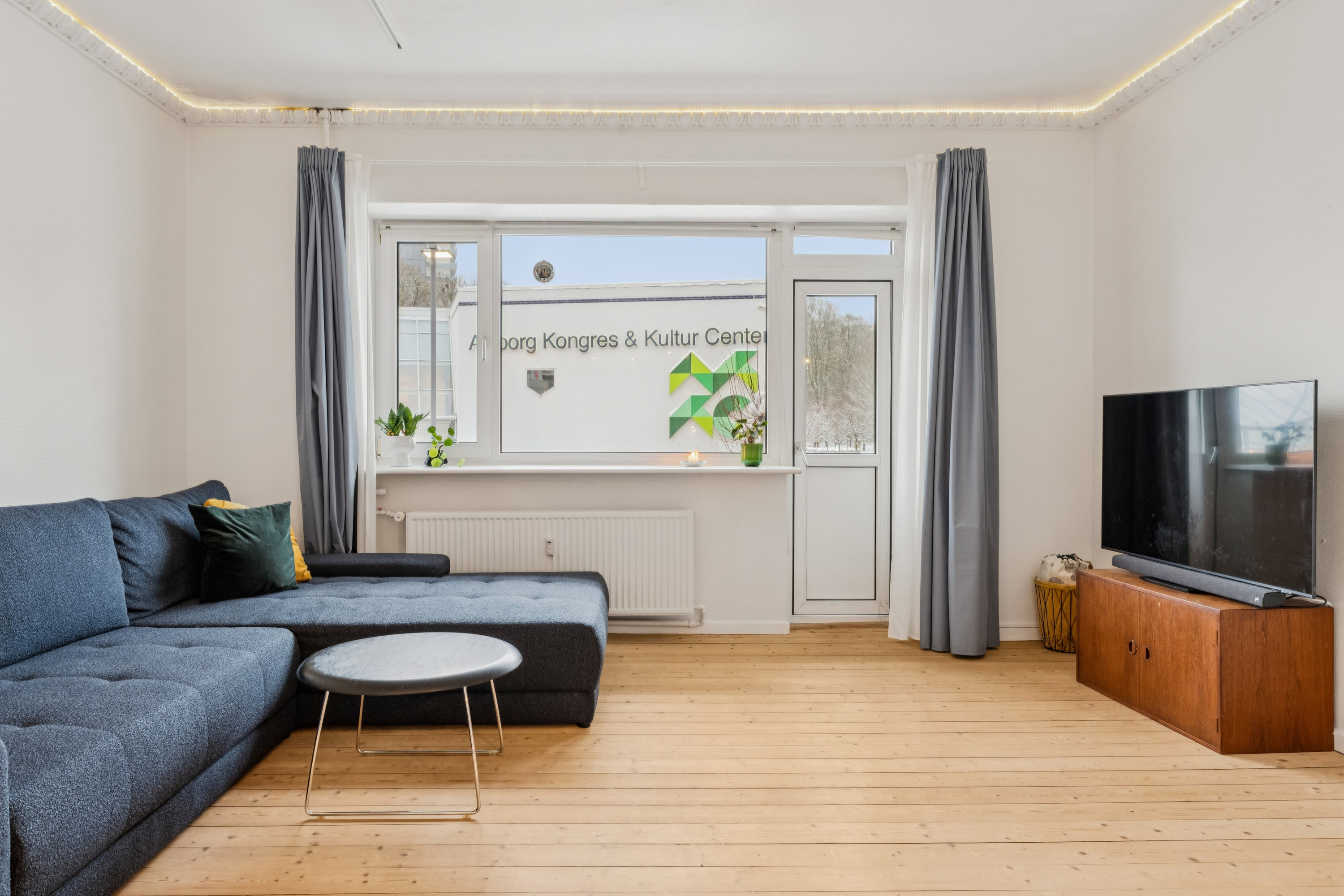Fremhævet værelse billede i fuldskærmstilstand. Billede af Europa Plads 4B, 1. th., 9000 Aalborg