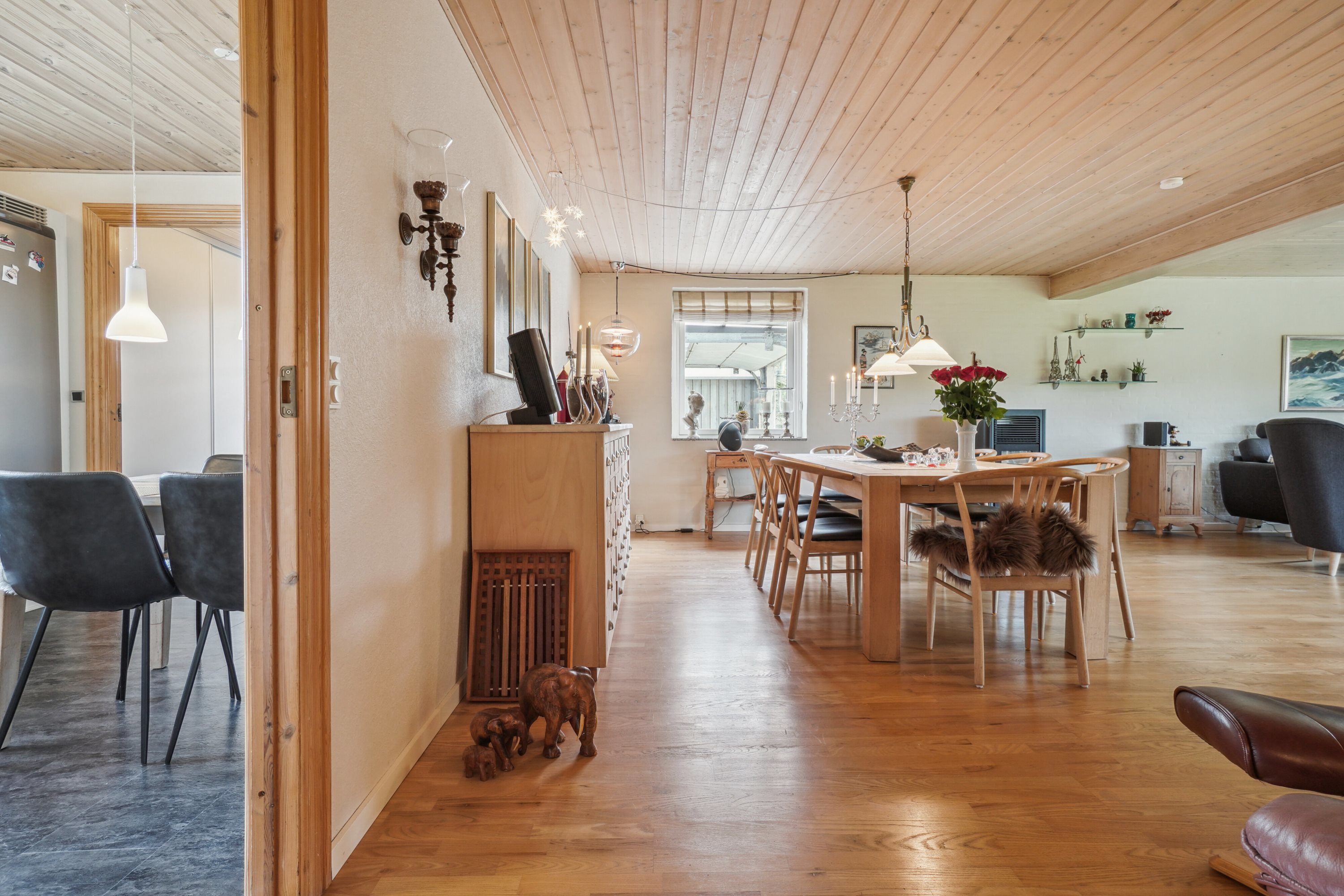 Fremhævet stue billede i fuldskærmstilstand. Billede af Kjærkbak 9, Klitmøller, 7700 Thisted