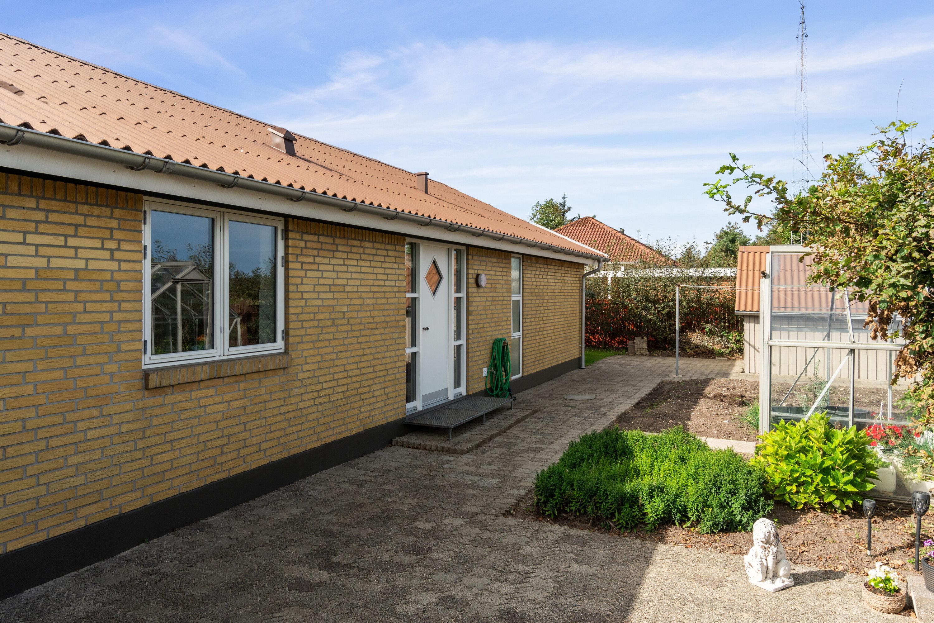 Fremhævet set fra haven billede i fuldskærmstilstand. Billede af Kjærkbak 9, Klitmøller, 7700 Thisted