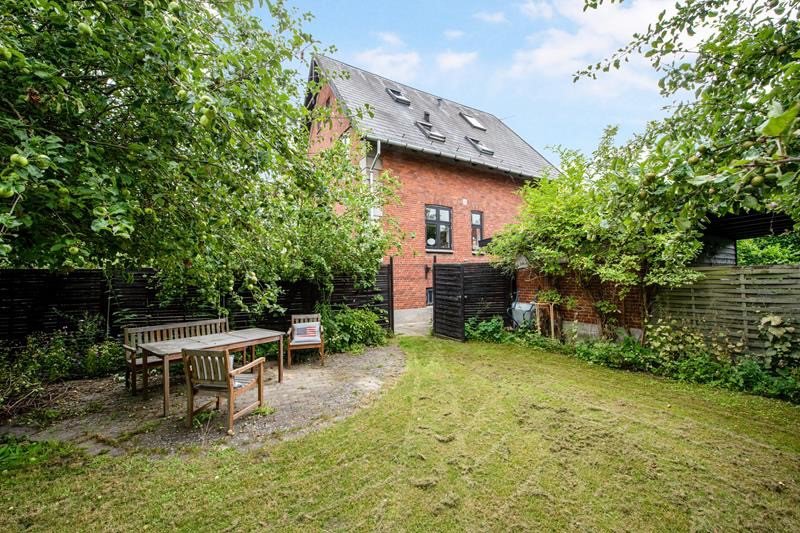 Fremhævet  billede i fuldskærmstilstand. Billede af Emdrup Kærvej 3, 1., 2400 København NV