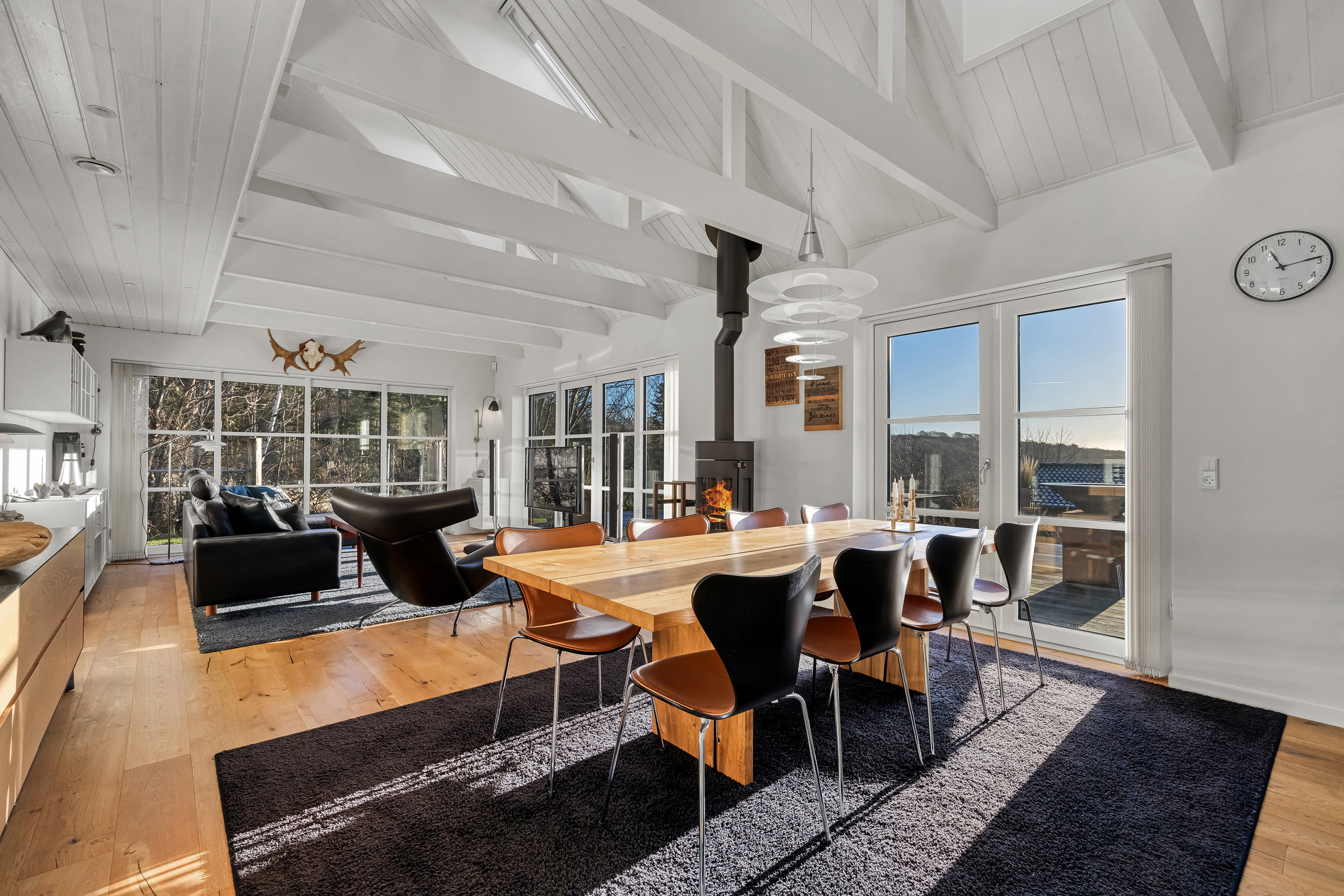 Fremhævet stue billede i fuldskærmstilstand. Billede af Meransletten 1, 3630 Jægerspris