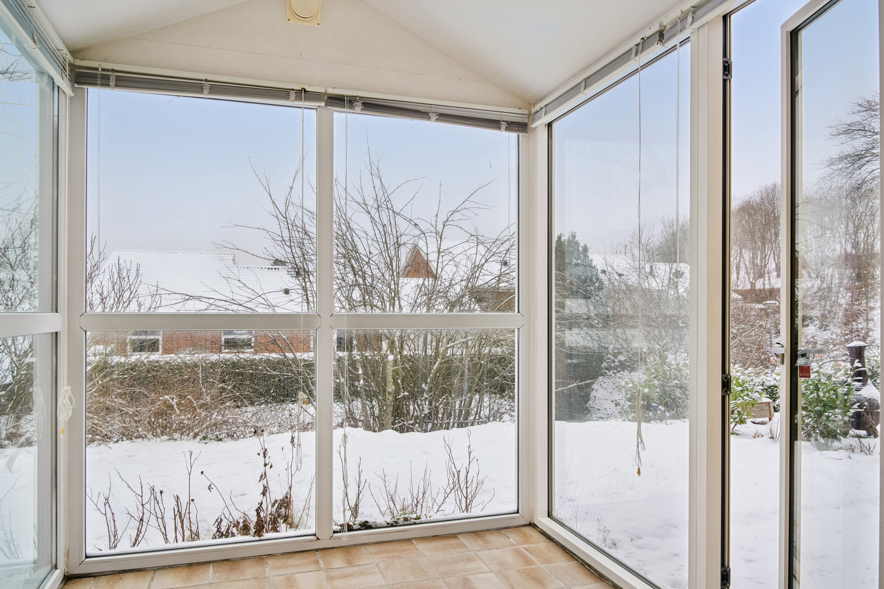 Fremhævet udestue billede i fuldskærmstilstand. Billede af Gunilshøjvej 219, 8600 Silkeborg