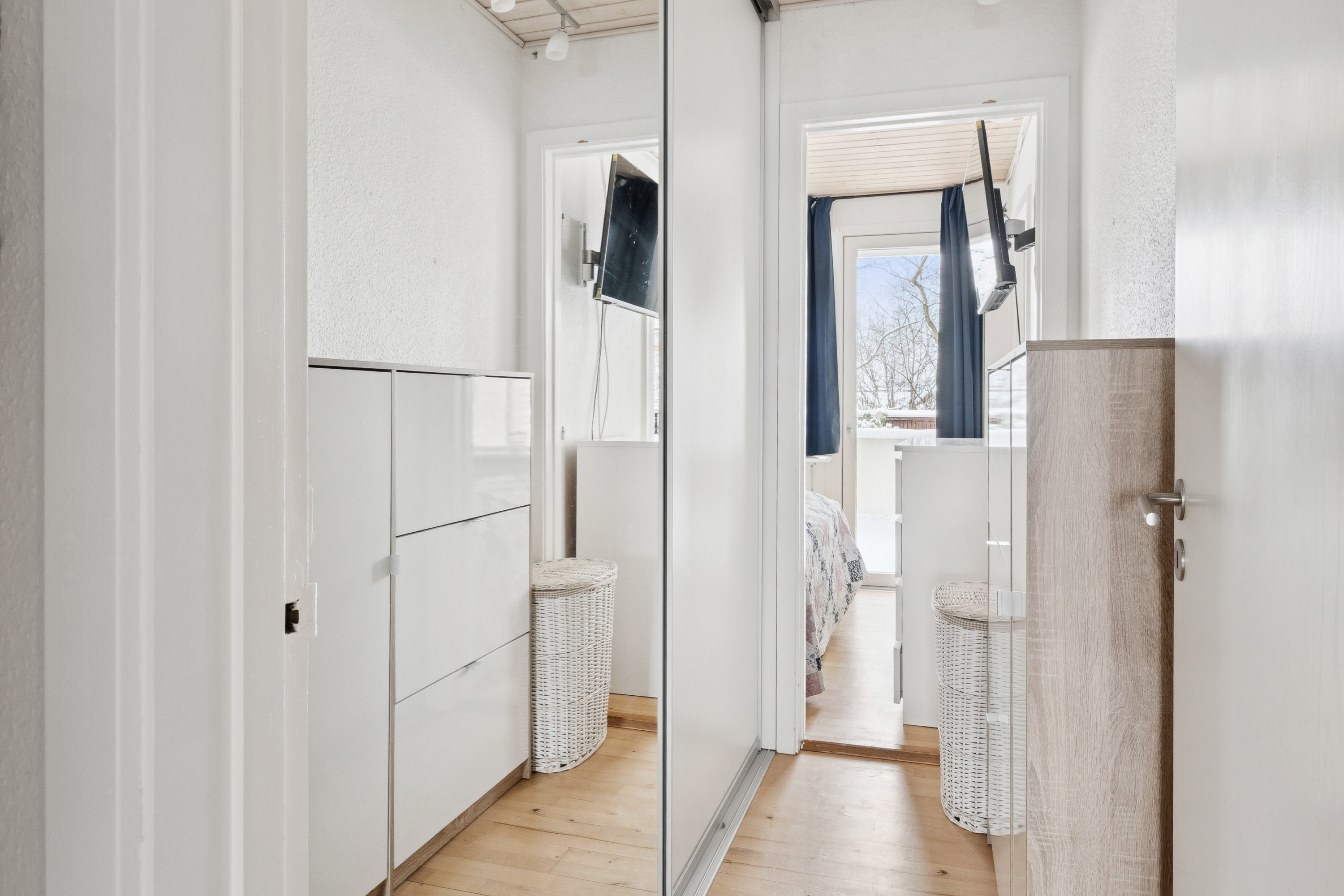 Fremhævet gang billede i fuldskærmstilstand. Billede af Pebermyntevej 51, st.. tv., 8800 Viborg