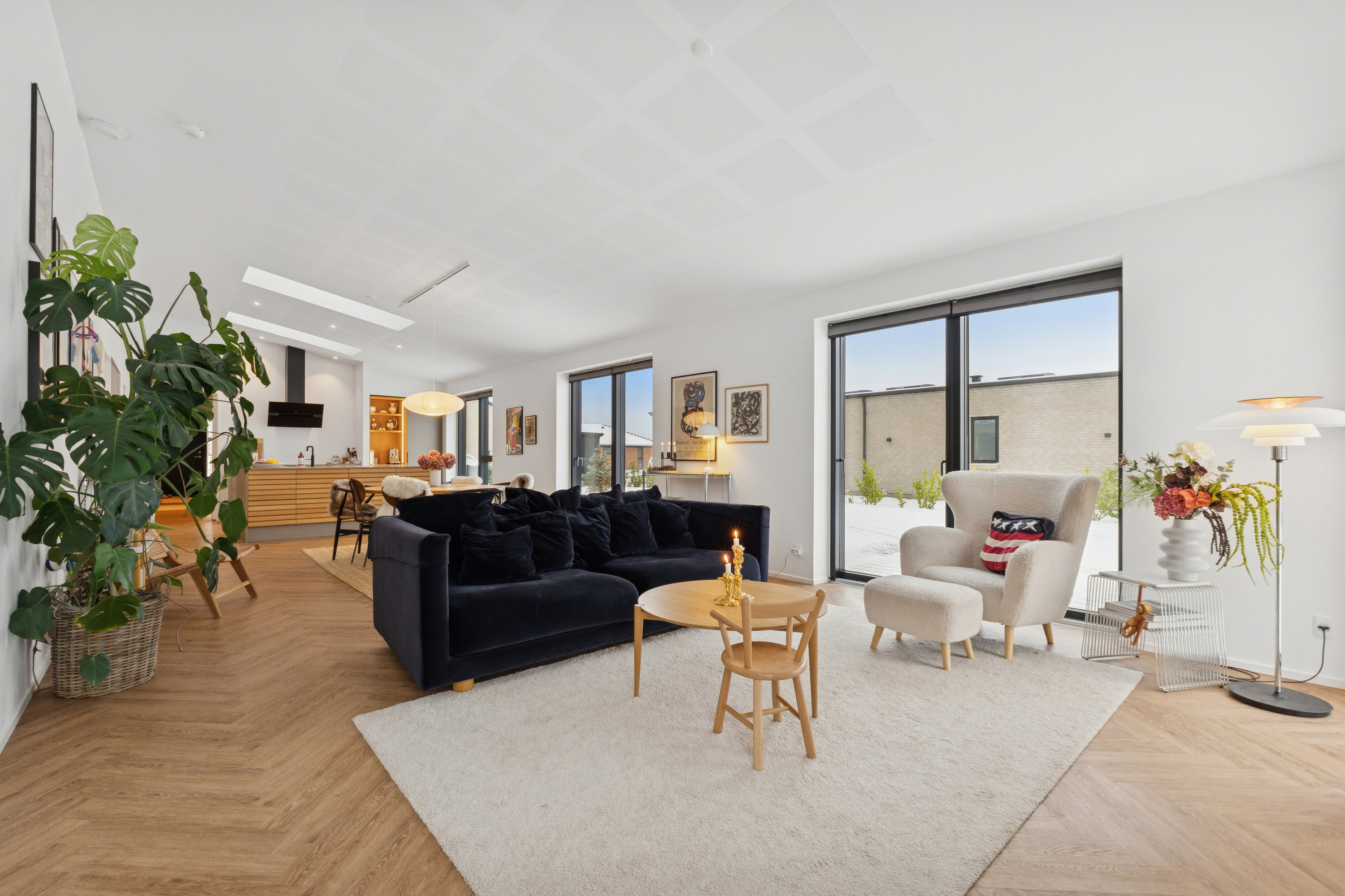 Fremhævet spisestue billede i fuldskærmstilstand. Billede af Karen Billes Vej 45, 5700 Svendborg