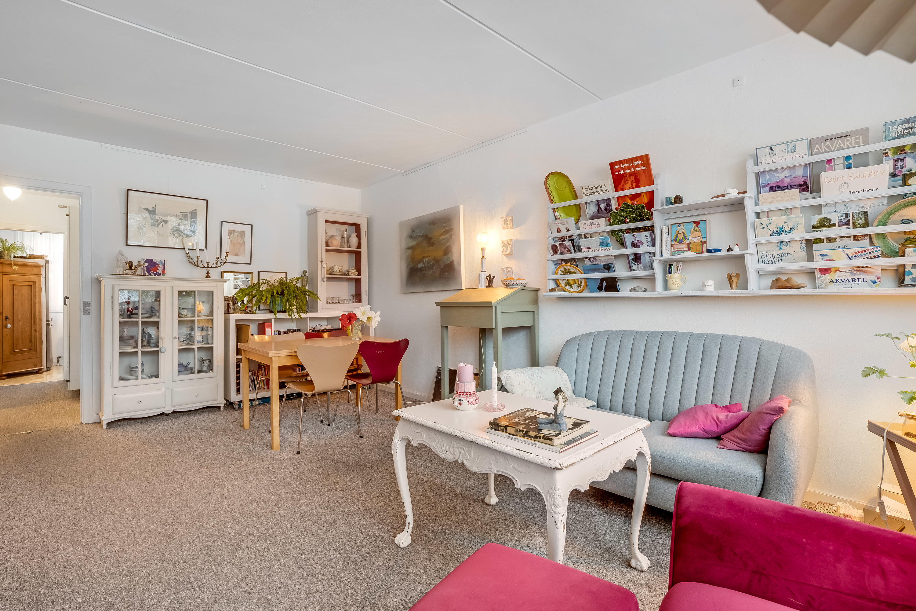 Miniaturebillede 2: stue. Billede af Kongensgavevej 51, st.. tv., 3200 Helsinge