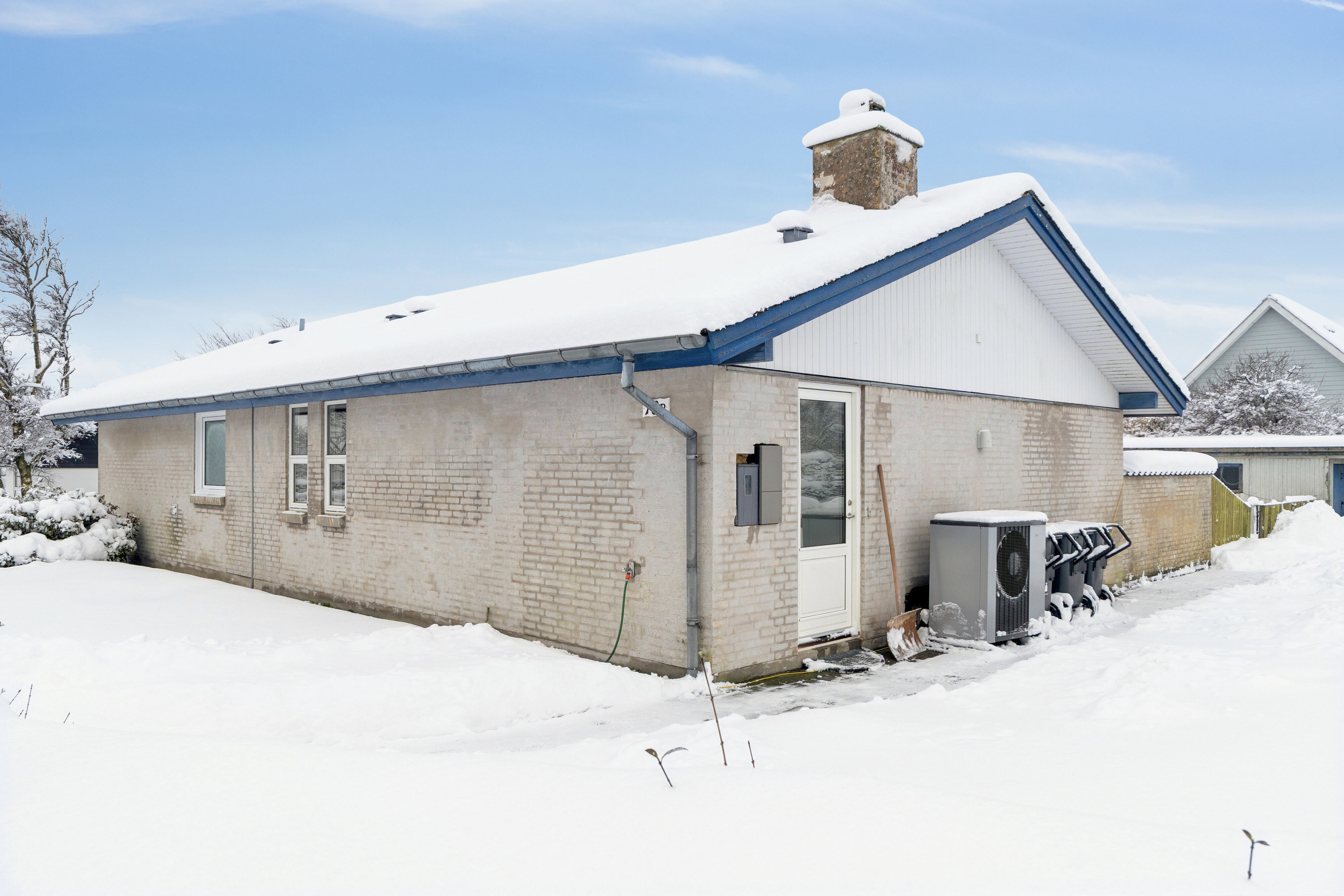 Fremhævet set fra haven billede i fuldskærmstilstand. Billede af Gl Hirtshalsvej 18B, Vidstrup, 9800 Hjørring