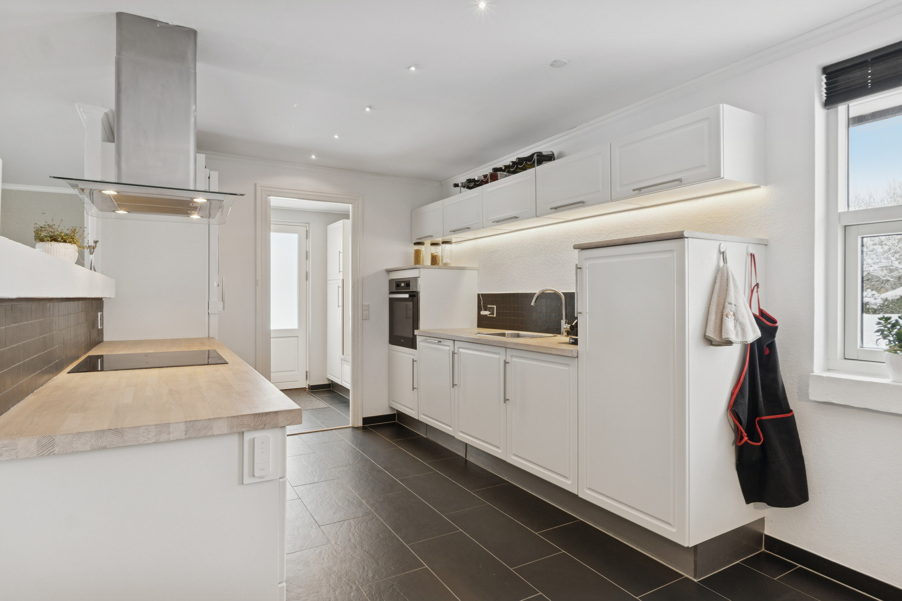 Miniaturebillede 1: køkken. Billede af Gl Hirtshalsvej 18B, Vidstrup, 9800 Hjørring