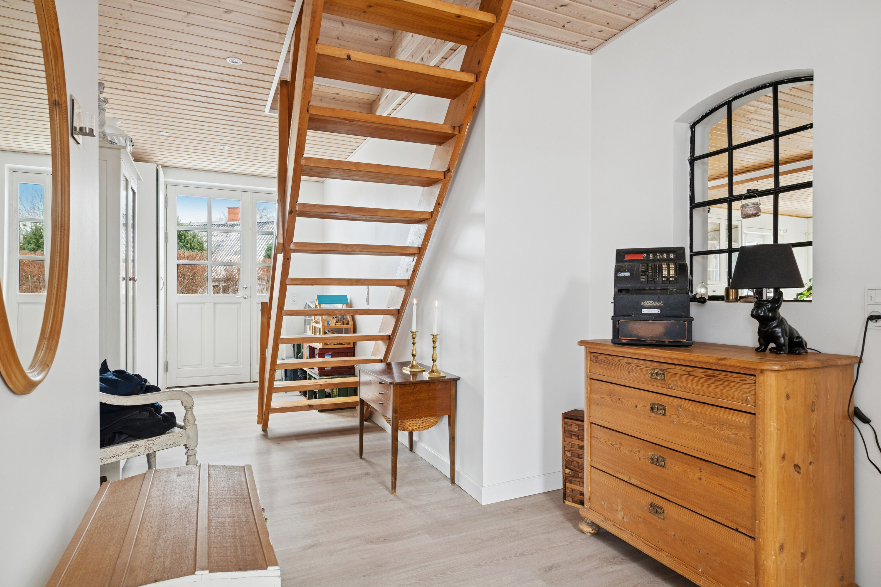 Fremhævet indendørs billede i fuldskærmstilstand. Billede af Gl Præstøvej 33, 4735 Mern