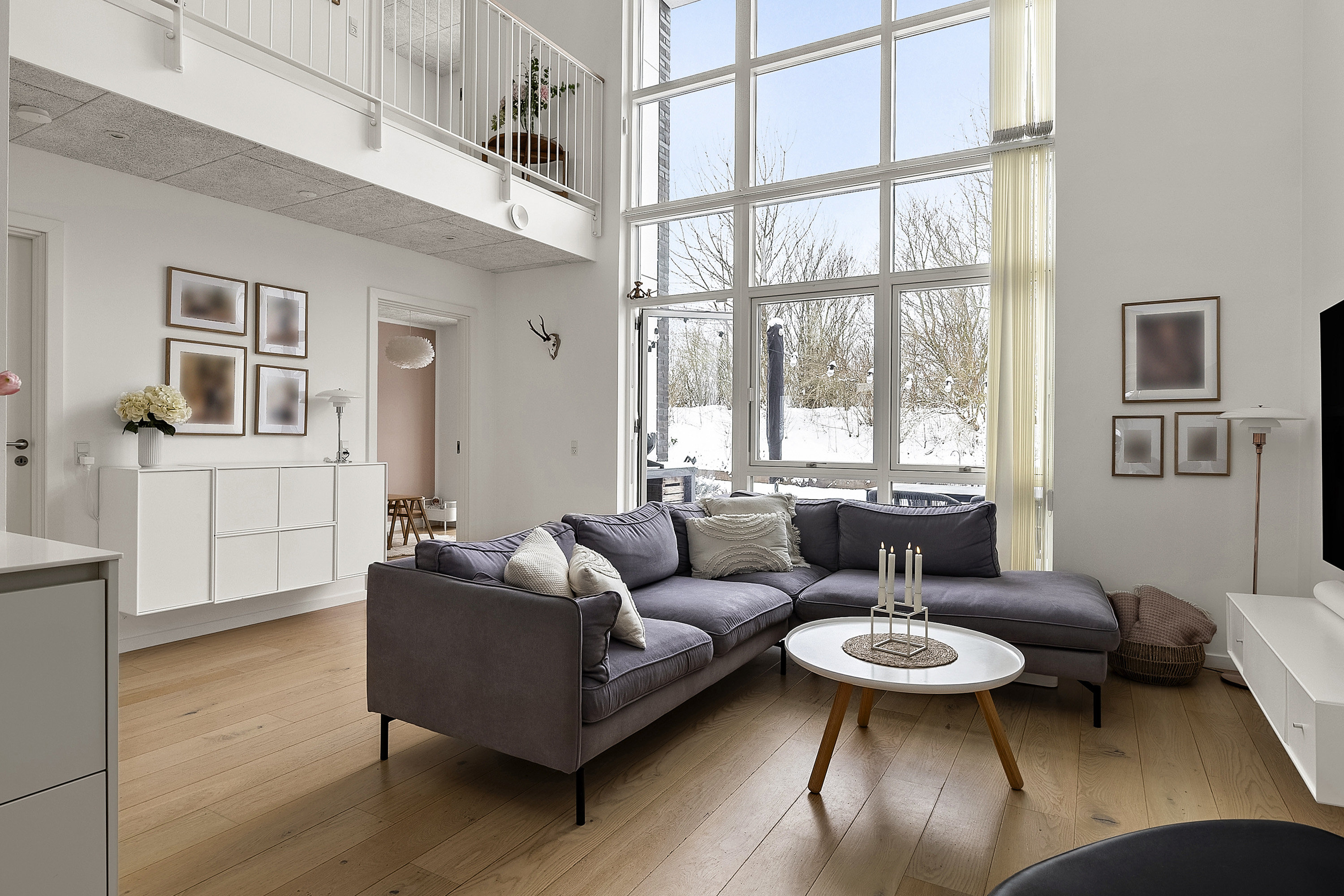 Fremhævet stue billede i fuldskærmstilstand. Billede af Østergårds Alle 68, 8362 Hørning