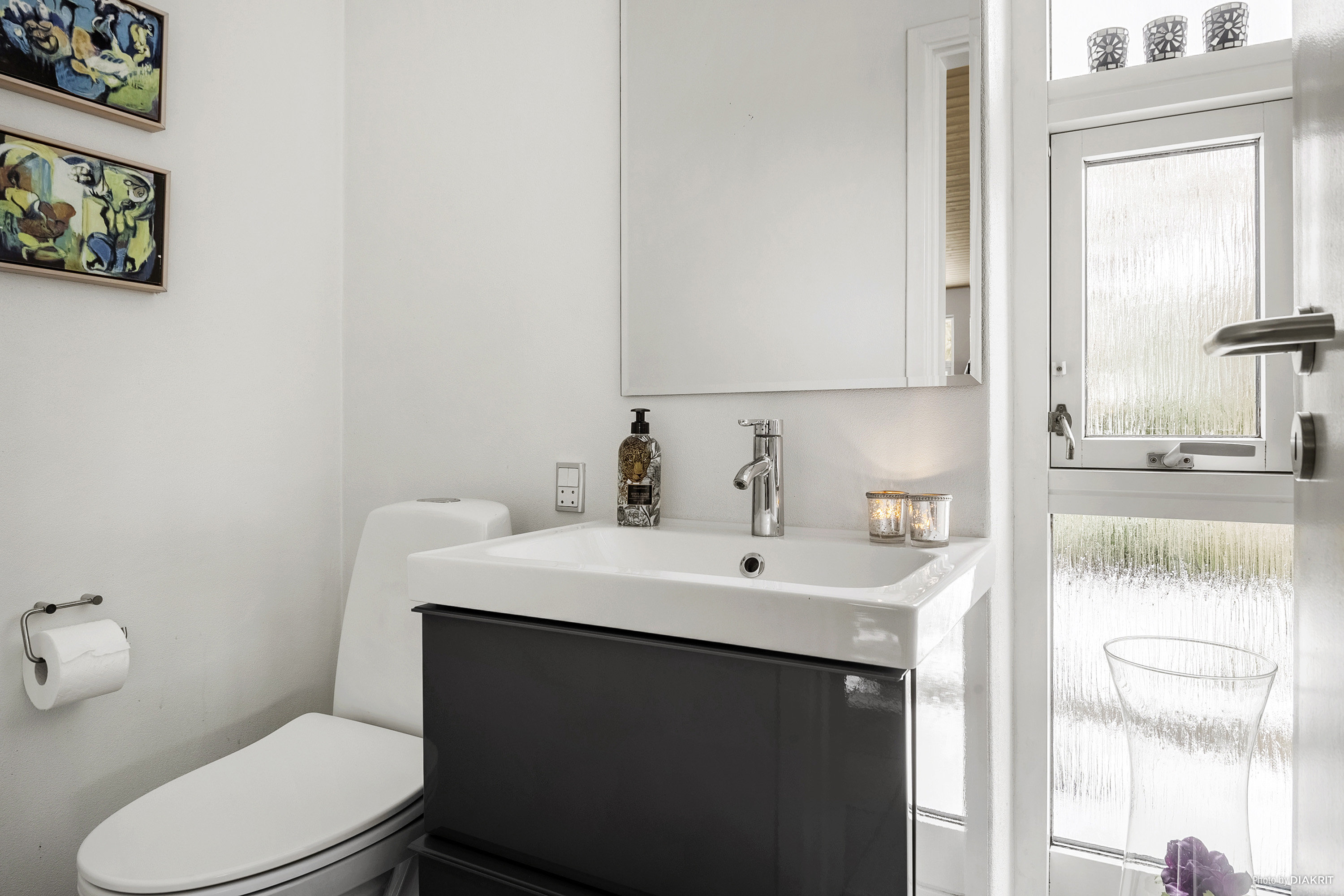 Fremhævet toilet billede i fuldskærmstilstand. Billede af Lindevej 5, Saksild, 8300 Odder