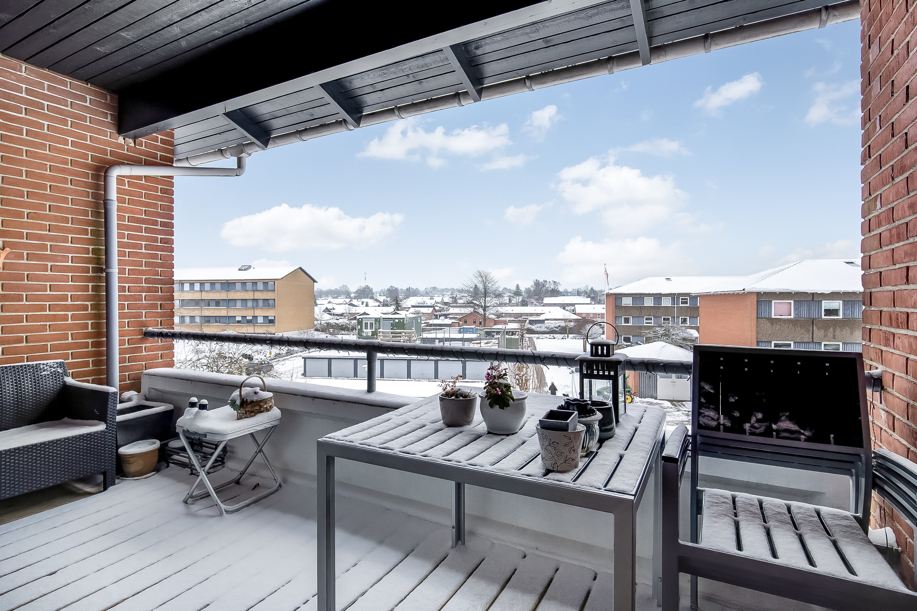 Fremhævet altan billede i fuldskærmstilstand. Billede af Egely Alle 1, 2. tv., Møholm, 7100 Vejle