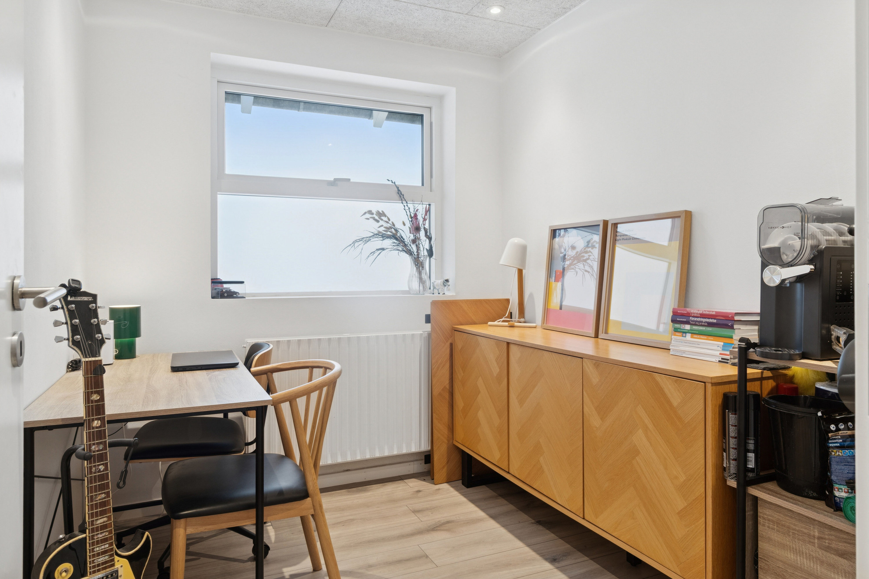 Fremhævet alrum billede i fuldskærmstilstand. Billede af Hyldevangen 5, 8620 Kjellerup