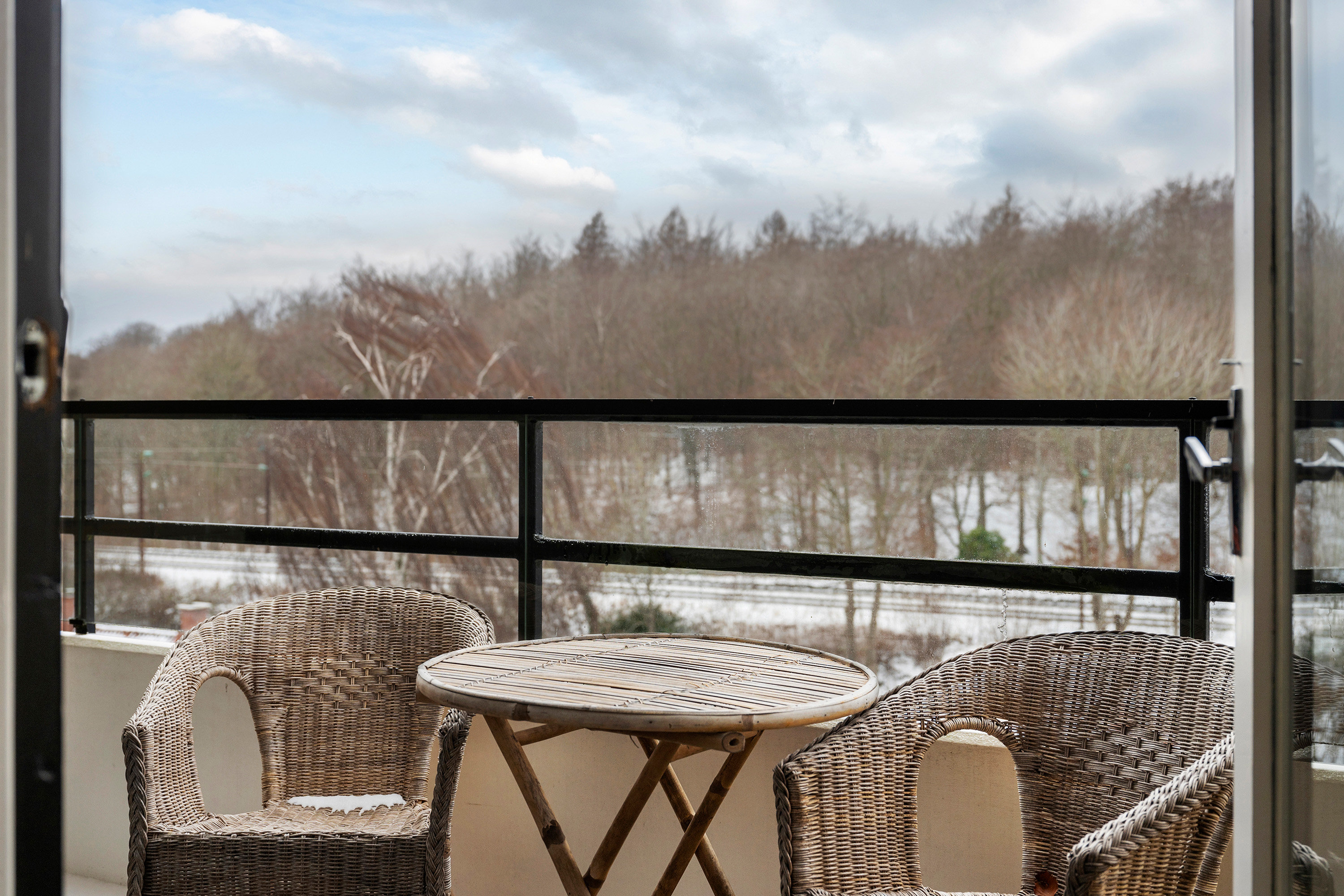 Fremhævet ejendommen billede i fuldskærmstilstand. Billede af Skodsborgparken 10, 3. th., 2942 Skodsborg