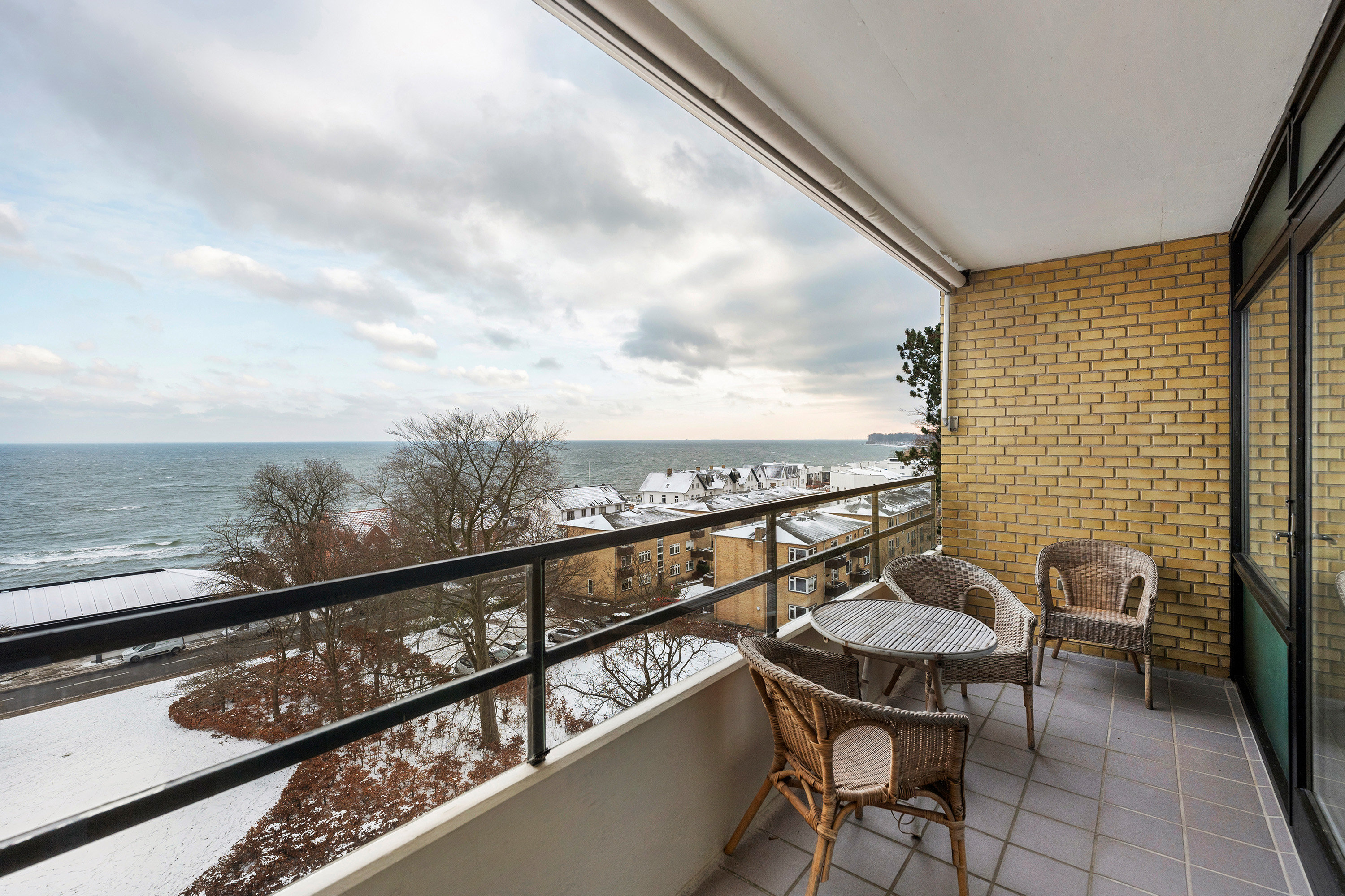 Fremhævet ejendommen billede i fuldskærmstilstand. Billede af Skodsborgparken 10, 3. th., 2942 Skodsborg