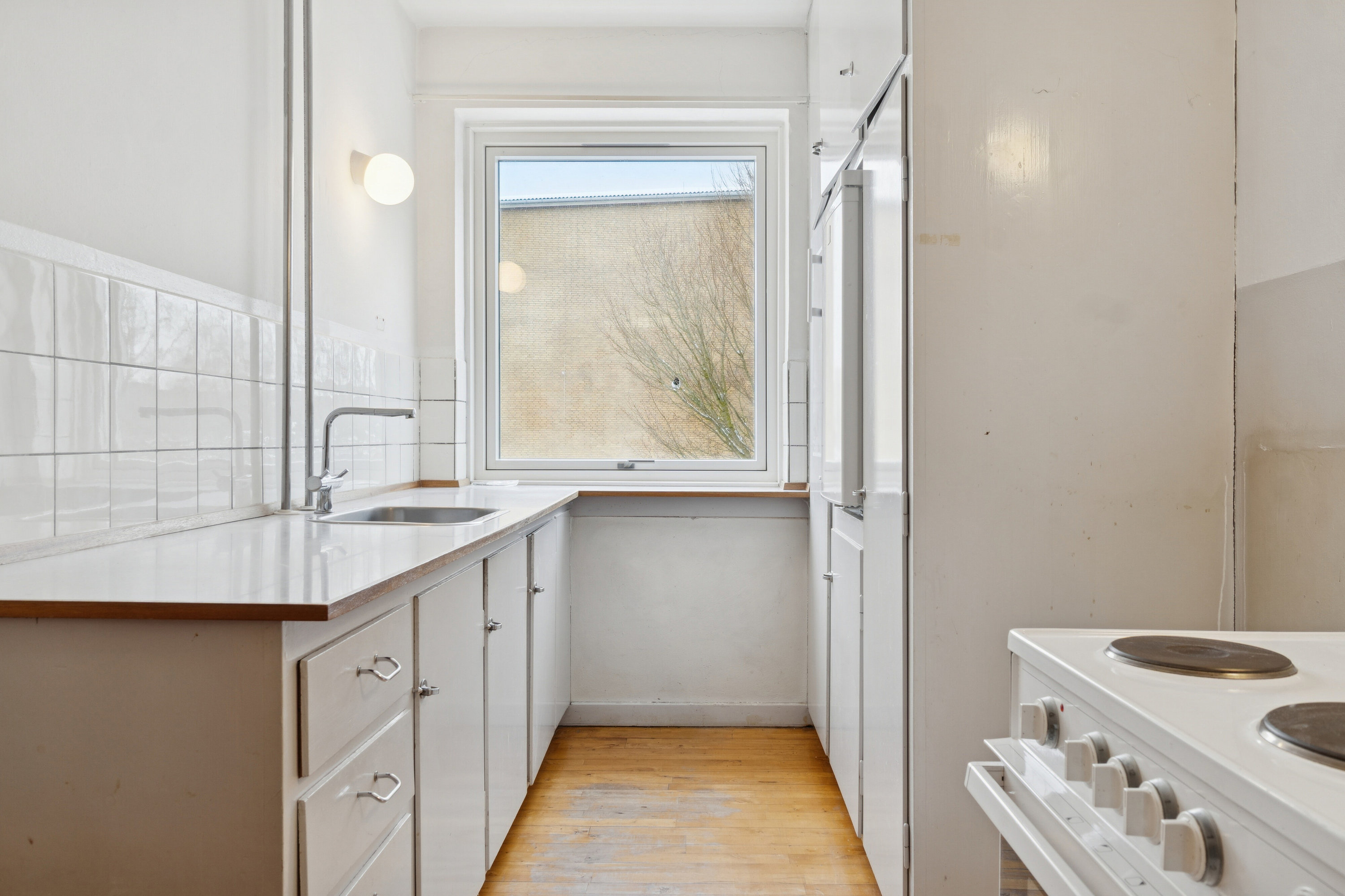 Fremhævet køkken billede i fuldskærmstilstand. Billede af Roskildevænget 3, 1. tv., 4000 Roskilde