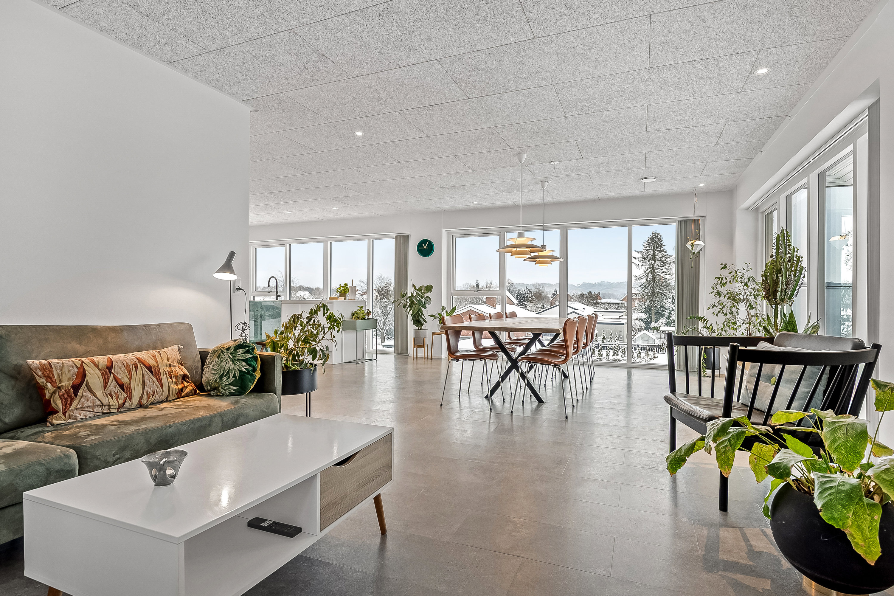 Fremhævet stue billede i fuldskærmstilstand. Billede af Niels Pedersens Vej 5, Trædballe, 7100 Vejle