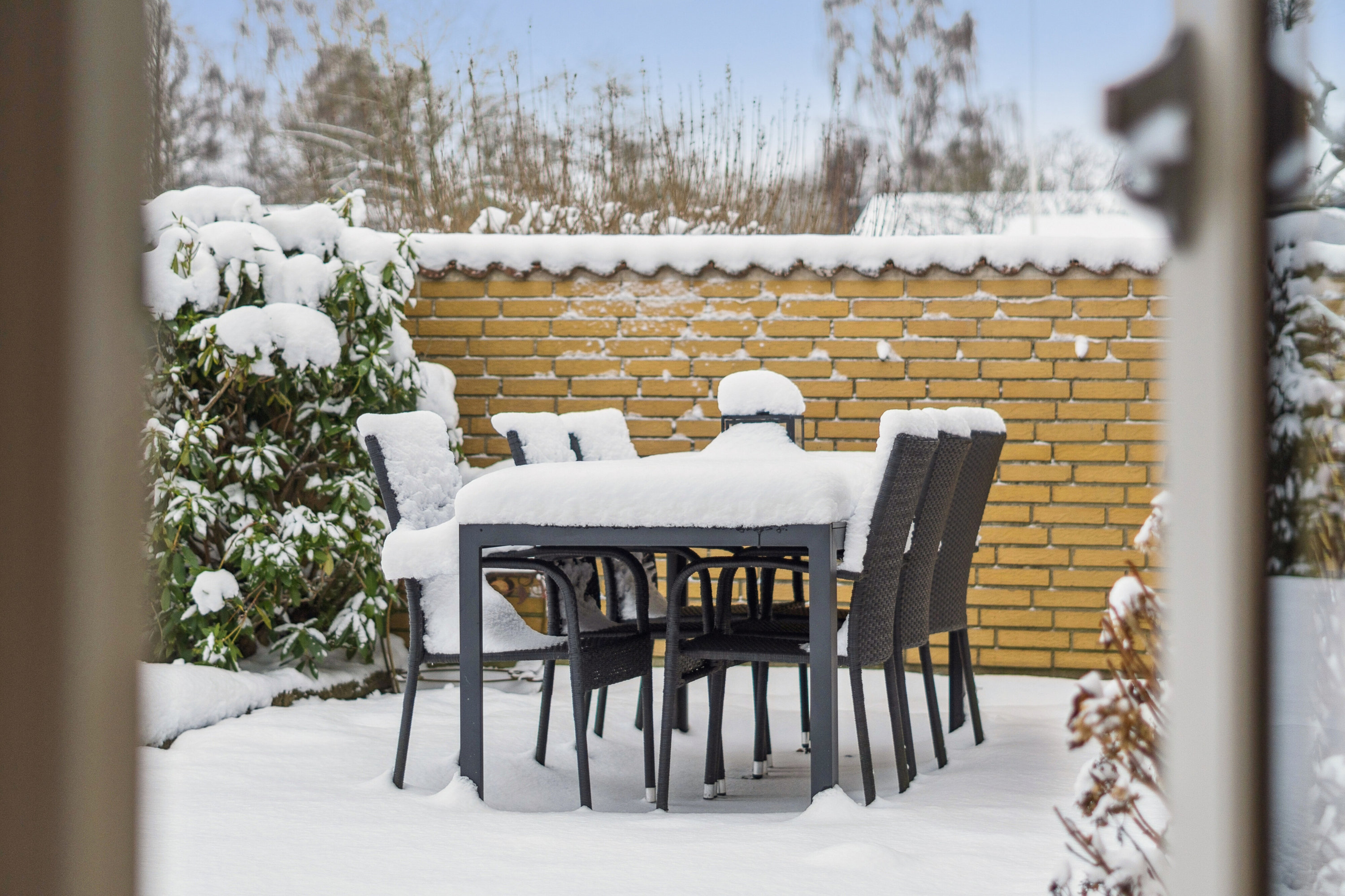 Fremhævet terrasse billede i fuldskærmstilstand. Billede af Skovfyrren 4, 8620 Kjellerup