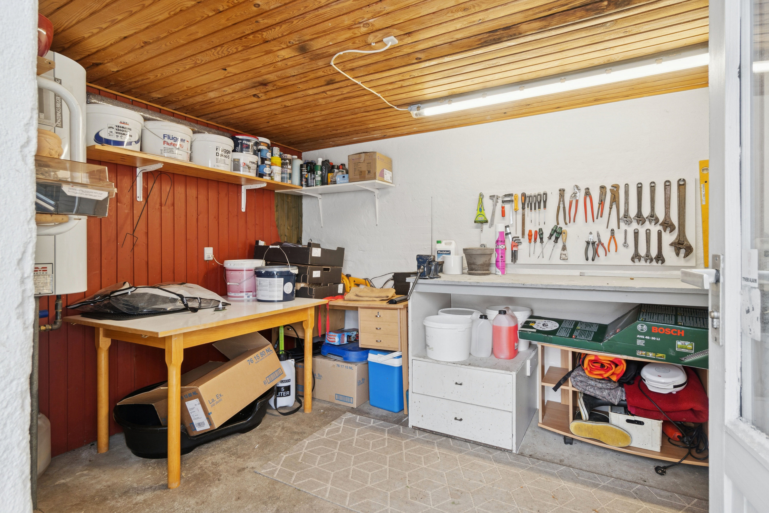 Fremhævet værksted billede i fuldskærmstilstand. Billede af Skovfyrren 4, 8620 Kjellerup