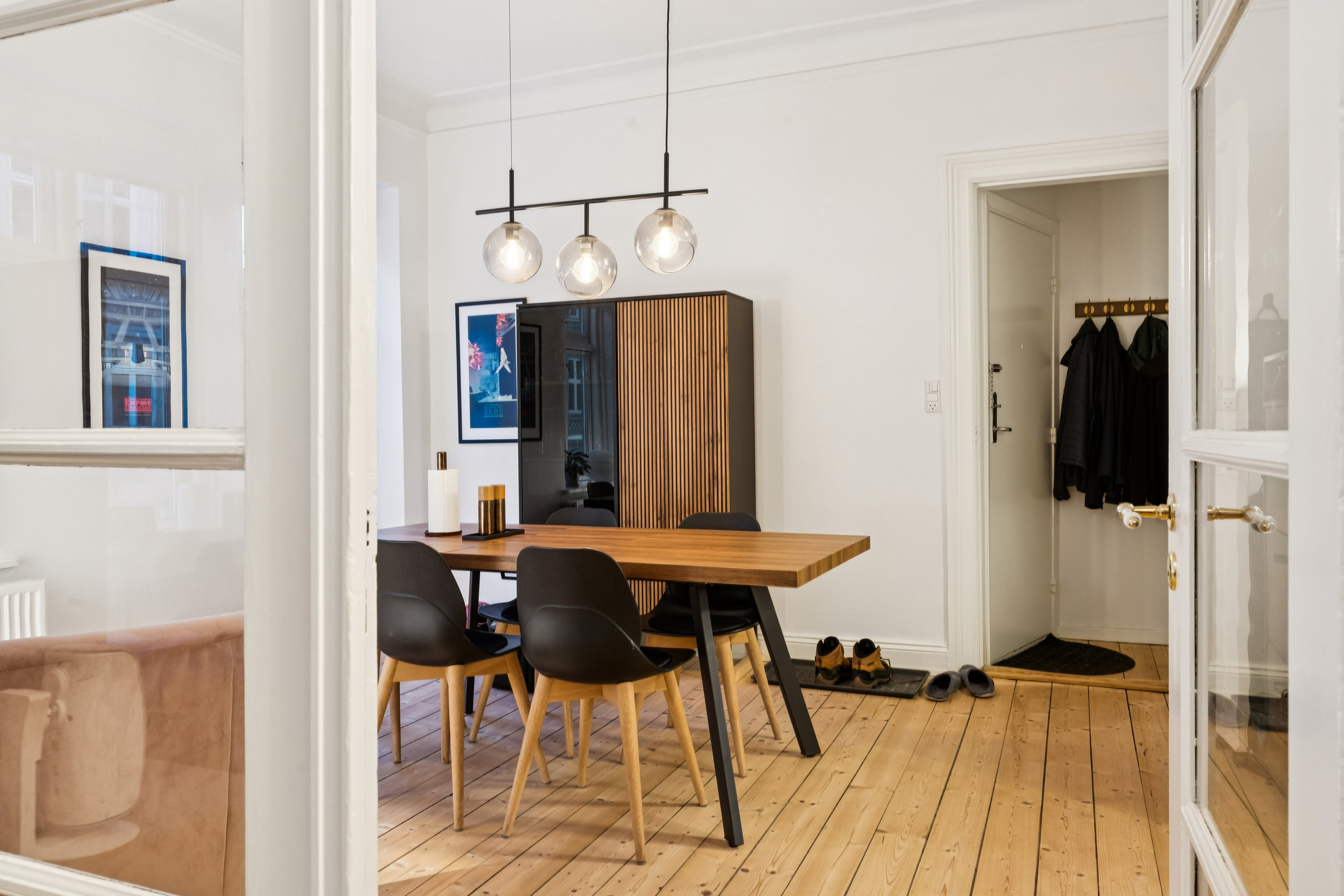 Fremhævet stue billede i fuldskærmstilstand. Billede af Louisegade 4, 1. th., 9000 Aalborg