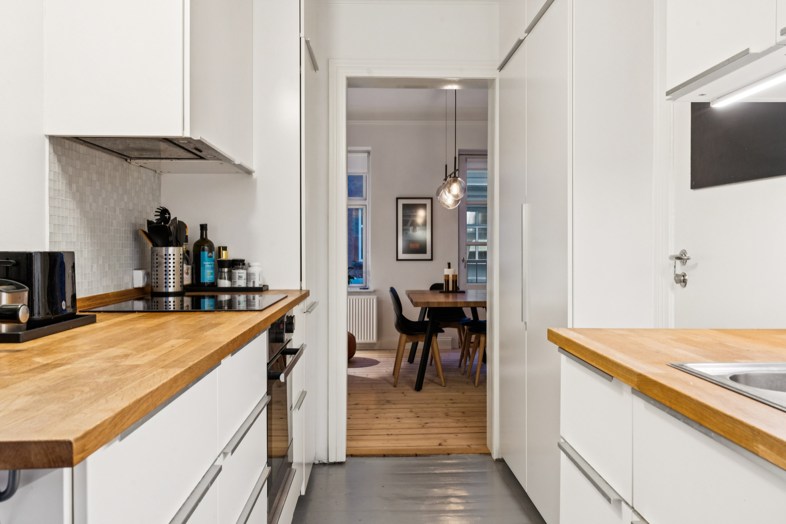 Fremhævet køkken billede i fuldskærmstilstand. Billede af Louisegade 4, 1. th., 9000 Aalborg