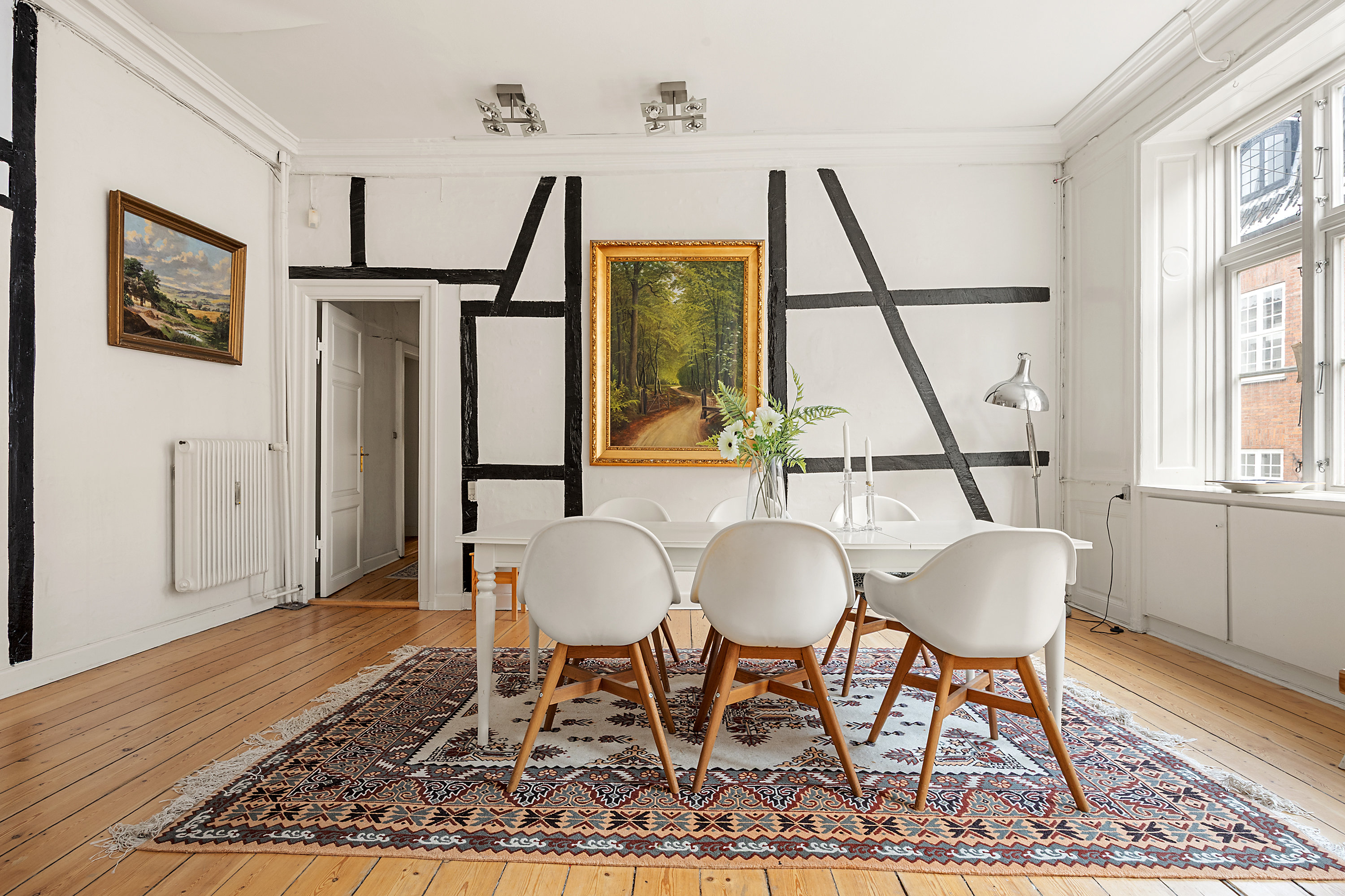 Fremhævet stue billede i fuldskærmstilstand. Billede af Kompagnistræde 14B, 1., 1208 København K