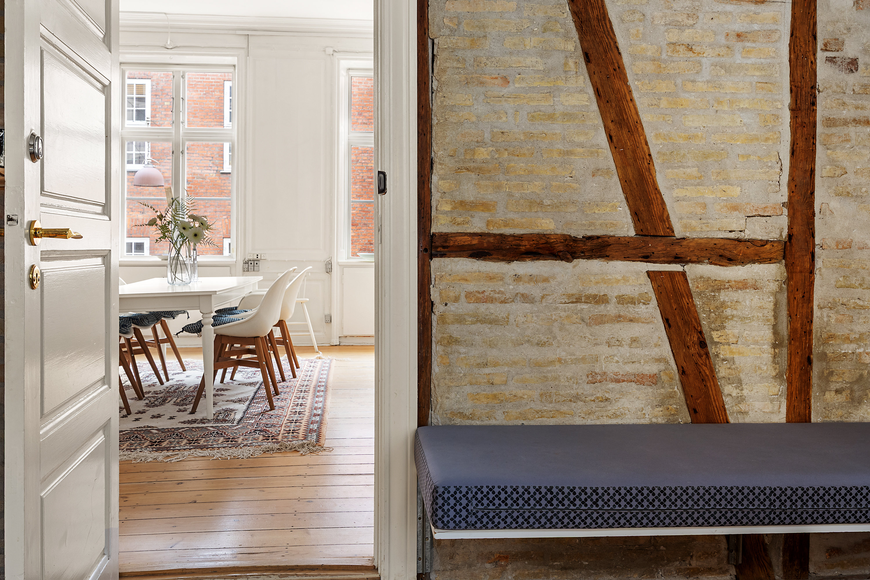 Fremhævet stue billede i fuldskærmstilstand. Billede af Kompagnistræde 14B, 1., 1208 København K