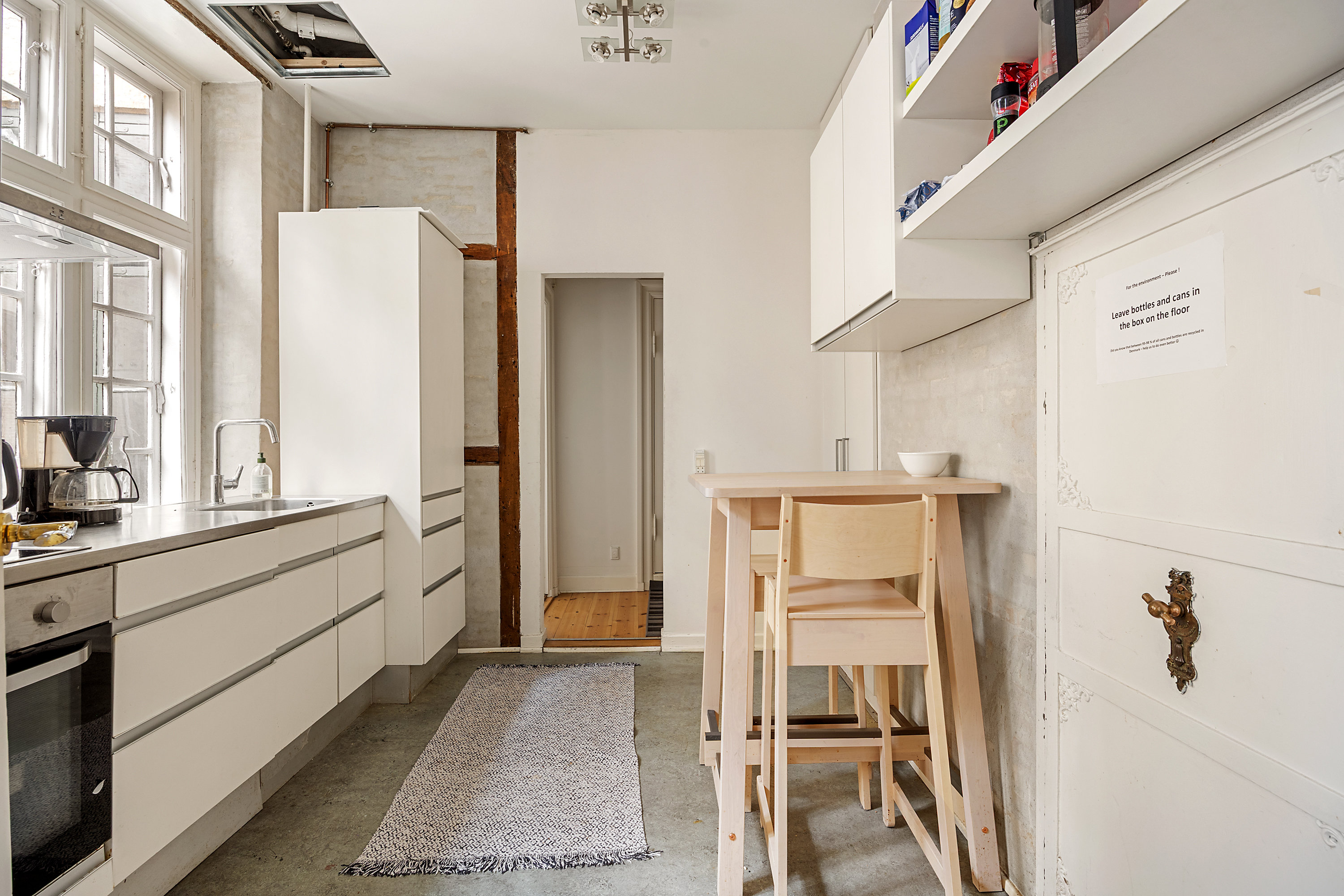 Fremhævet køkken billede i fuldskærmstilstand. Billede af Kompagnistræde 14B, 1., 1208 København K