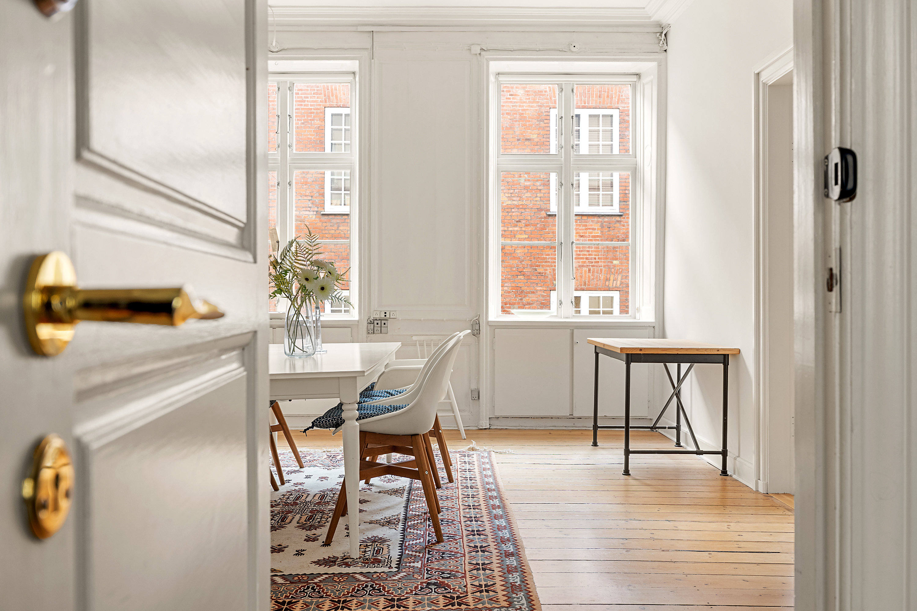 Fremhævet stue billede i fuldskærmstilstand. Billede af Kompagnistræde 14B, 1., 1208 København K