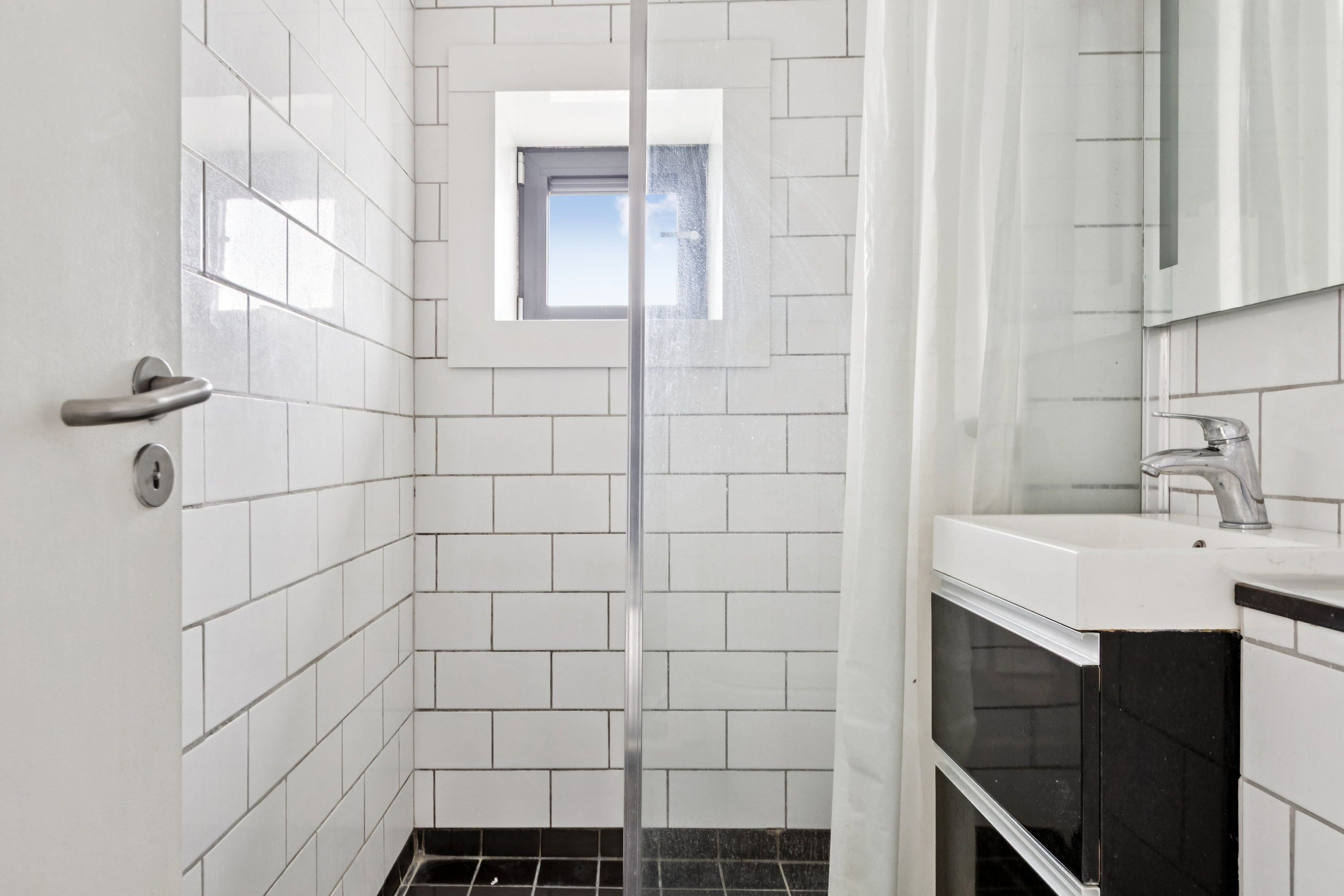 Fremhævet badeværelse billede i fuldskærmstilstand. Billede af Horsensvej 14, 2. tv., 3000 Helsingør