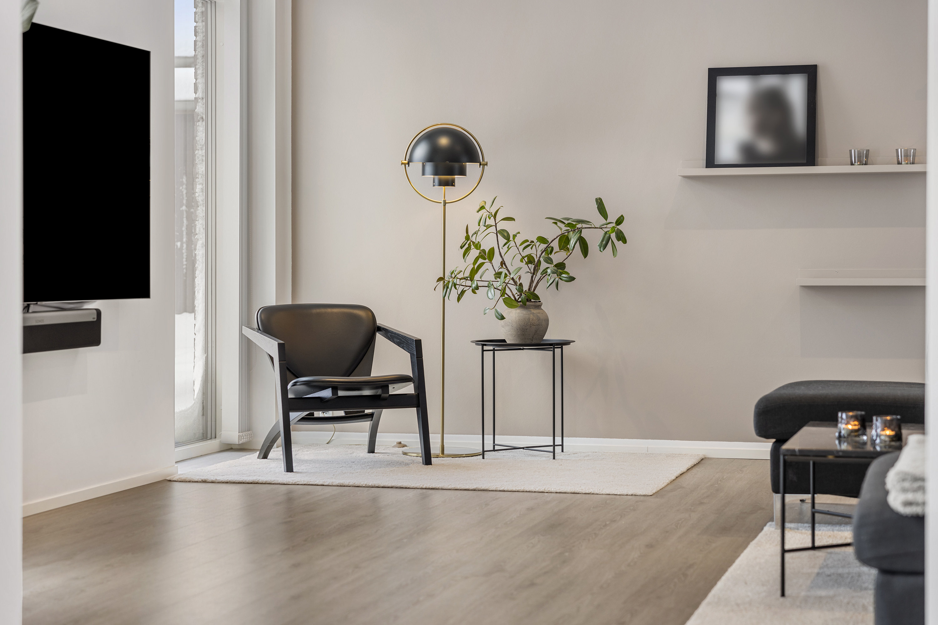 Fremhævet stue billede i fuldskærmstilstand. Billede af Vesteråsene 24, 9900 Frederikshavn