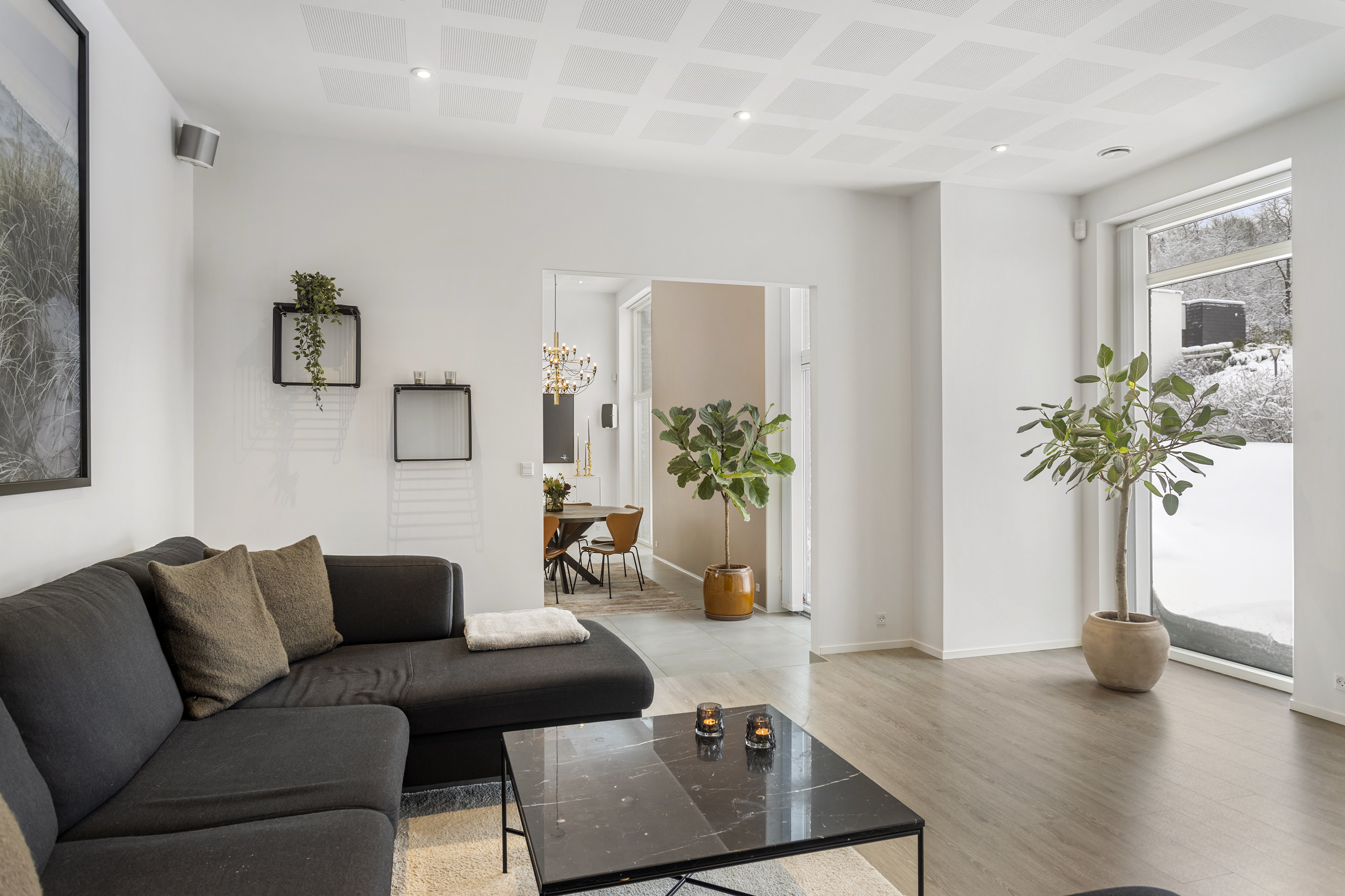 Fremhævet stue billede i fuldskærmstilstand. Billede af Vesteråsene 24, 9900 Frederikshavn