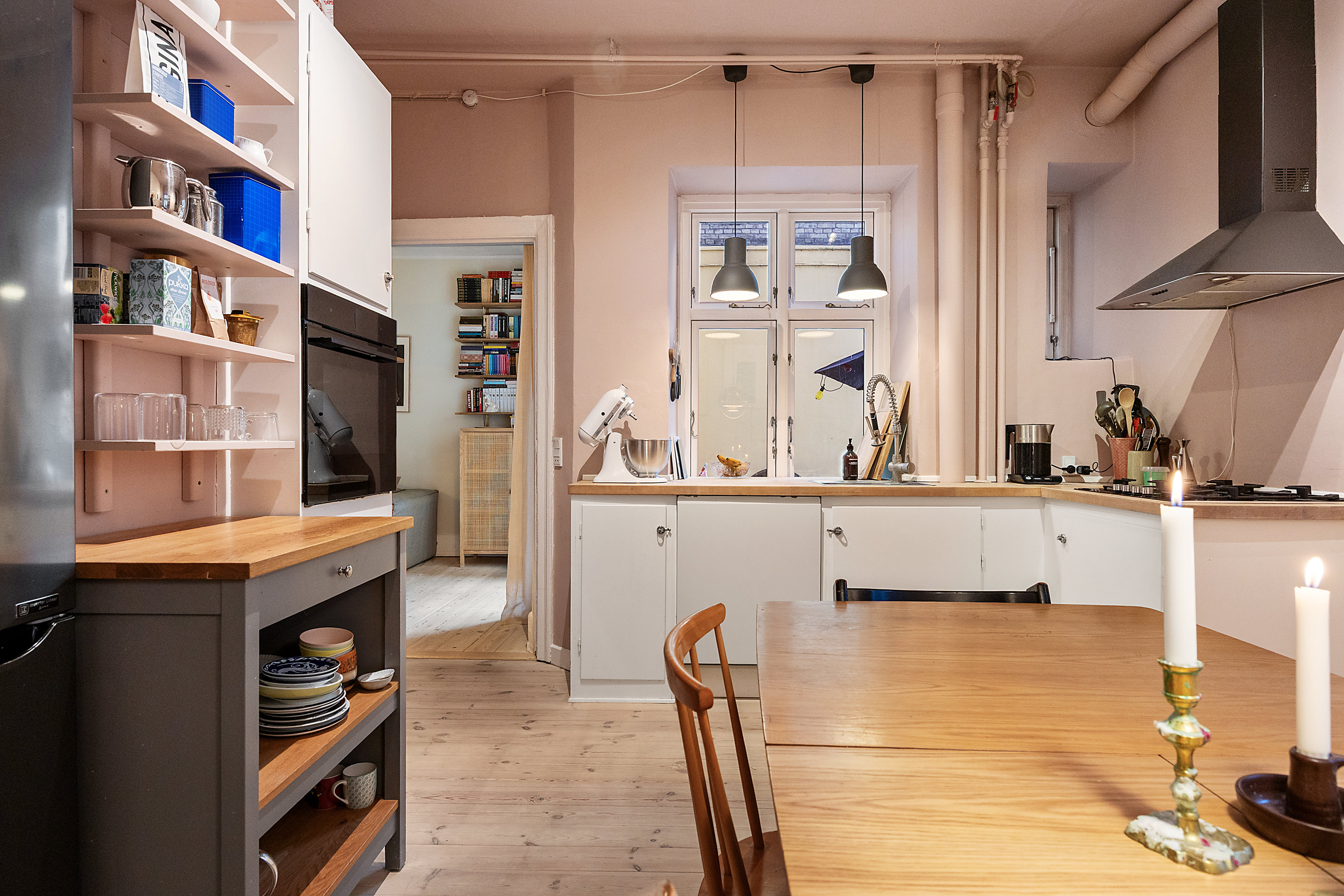 Fremhævet spisekøkken billede i fuldskærmstilstand. Billede af Broagergade 4, st.., 1672 København V