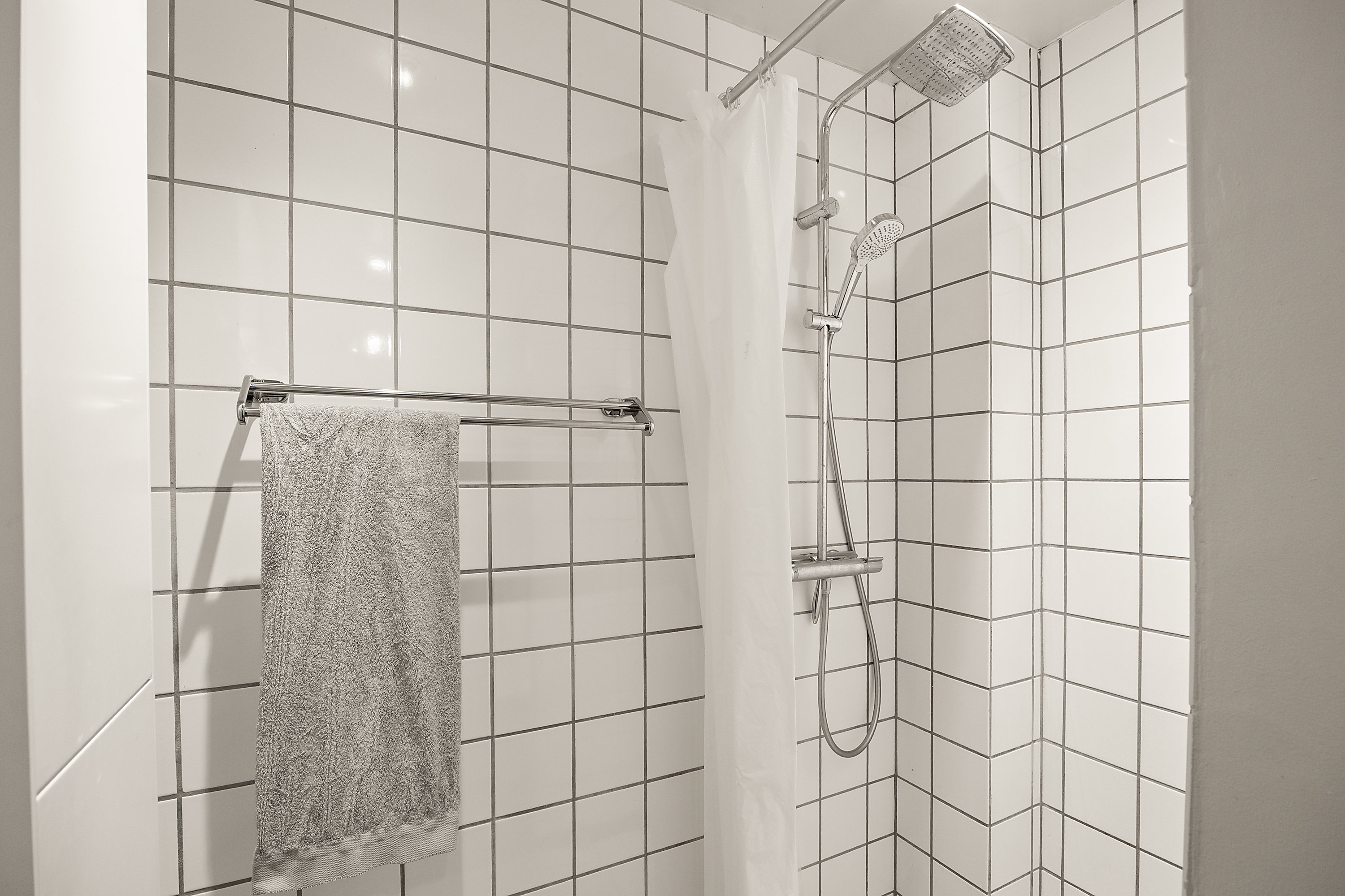 Fremhævet badeværelse billede i fuldskærmstilstand. Billede af Broagergade 4, st.., 1672 København V