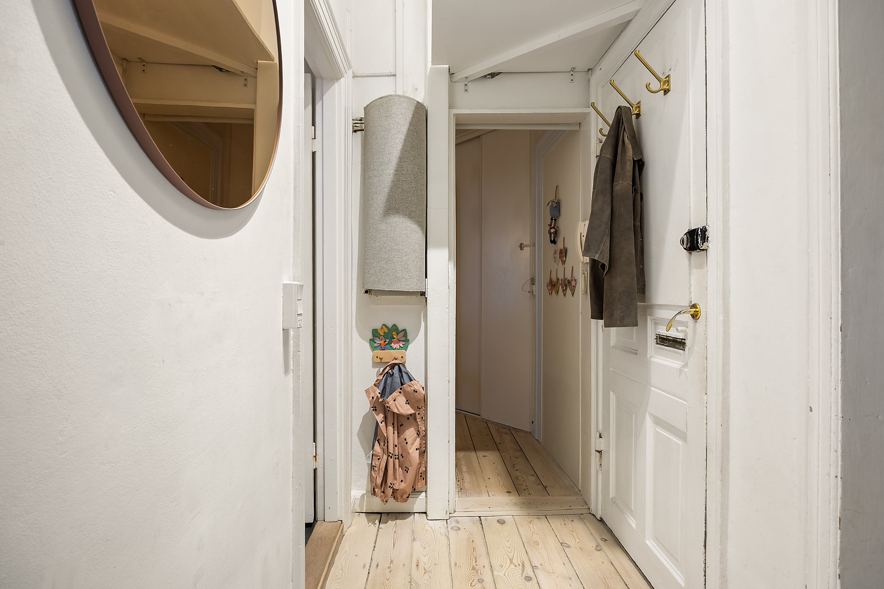 Fremhævet entré billede i fuldskærmstilstand. Billede af Broagergade 4, st.., 1672 København V