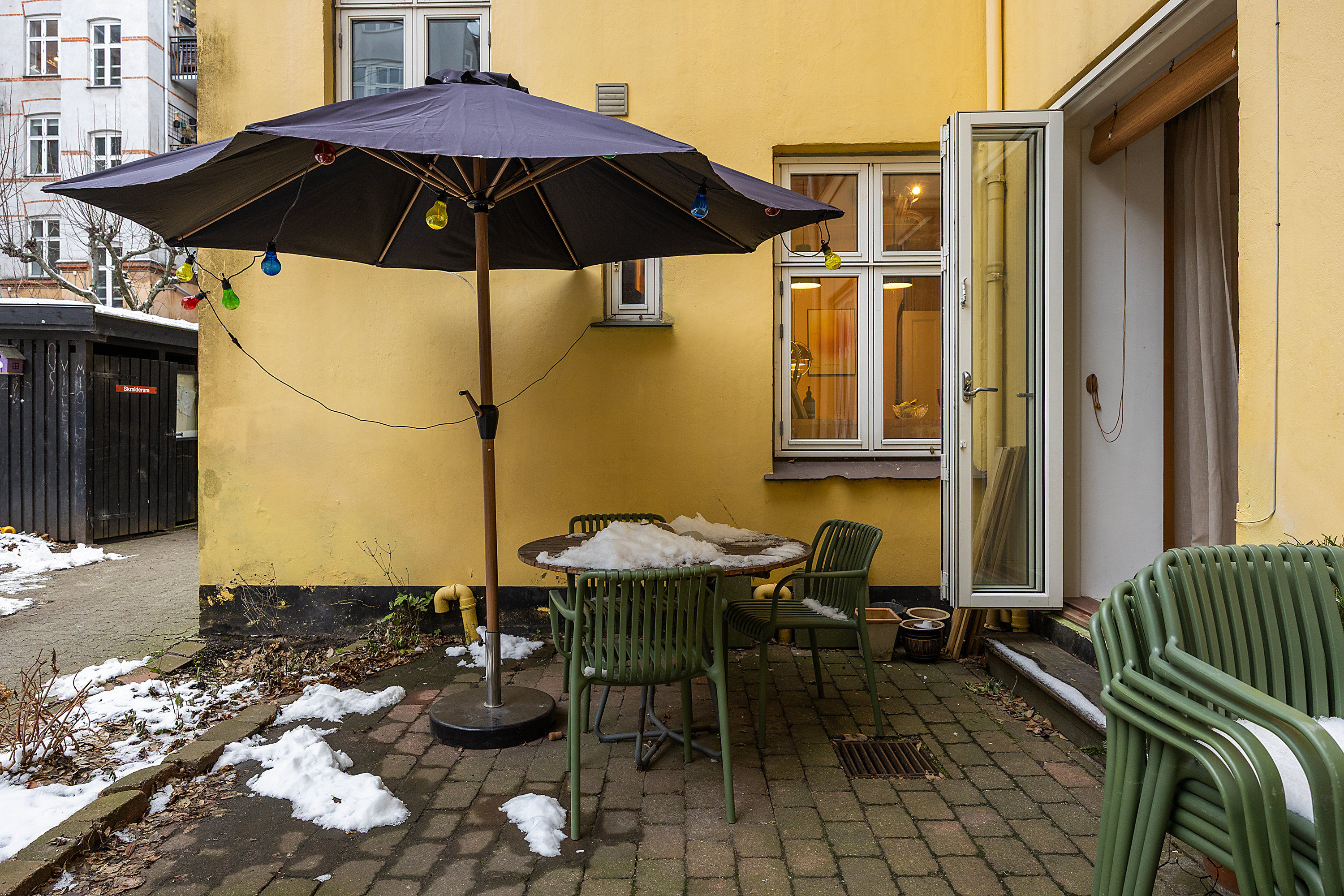 Fremhævet terrasse billede i fuldskærmstilstand. Billede af Broagergade 4, st.., 1672 København V