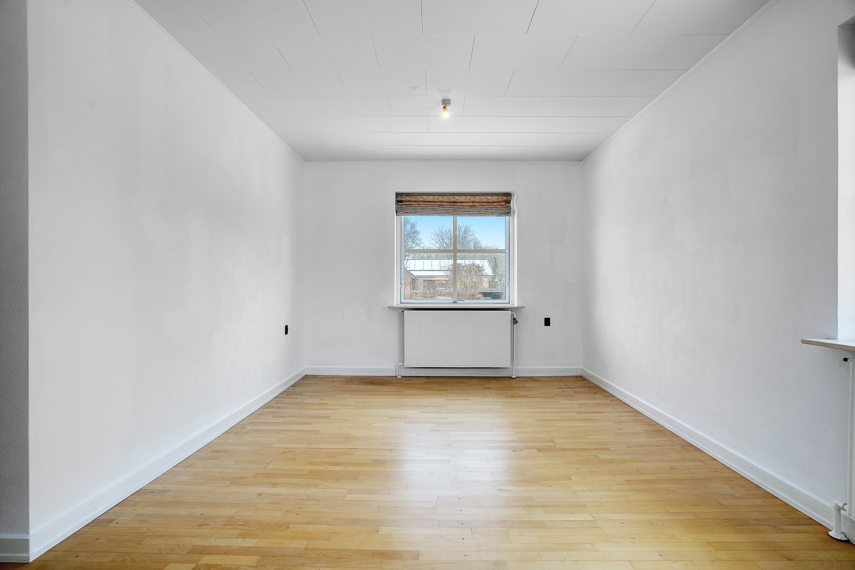 Fremhævet stue billede i fuldskærmstilstand. Billede af Pilevej 1, 4340 Tølløse