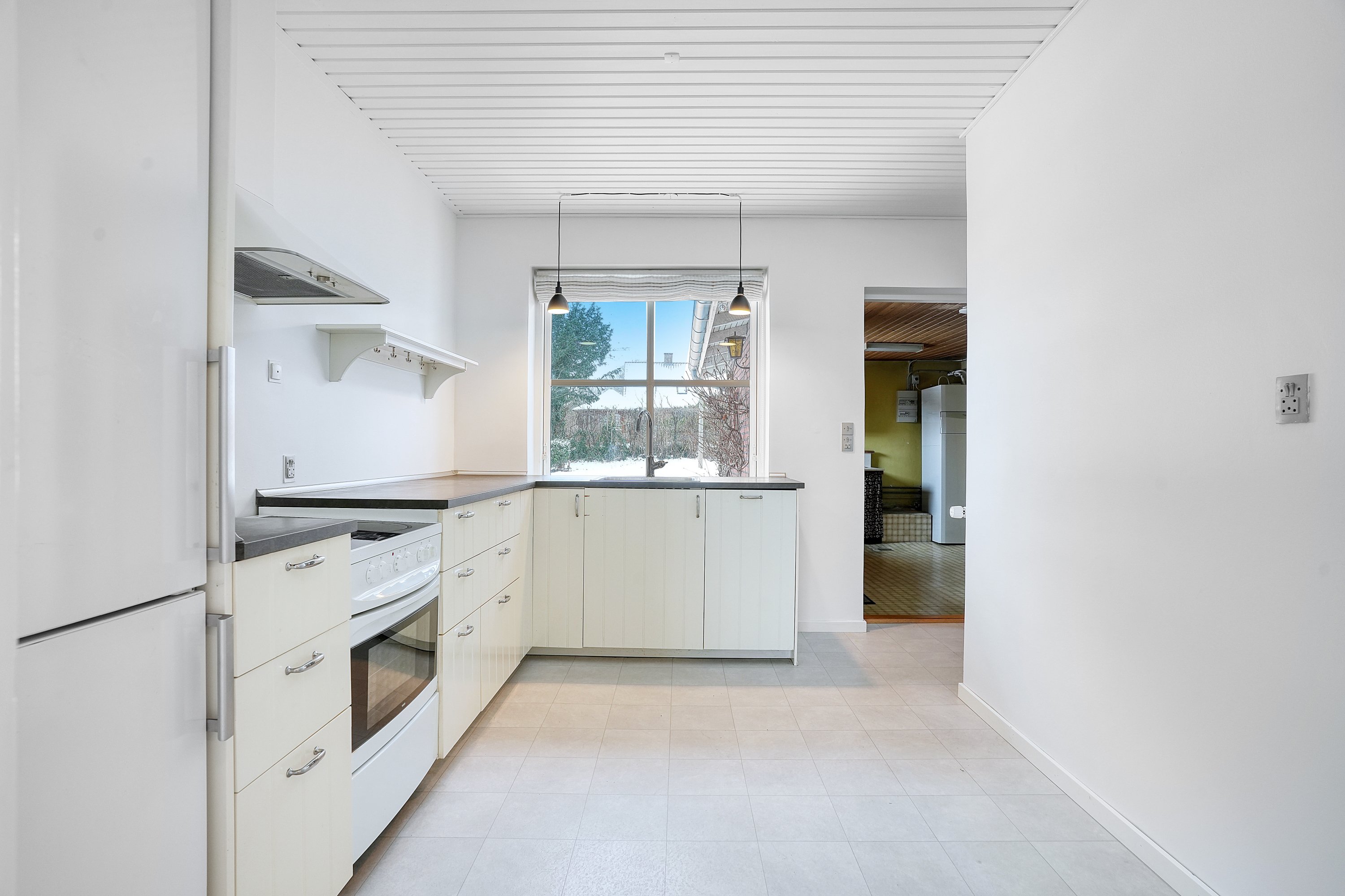 Fremhævet køkken billede i fuldskærmstilstand. Billede af Pilevej 1, 4340 Tølløse