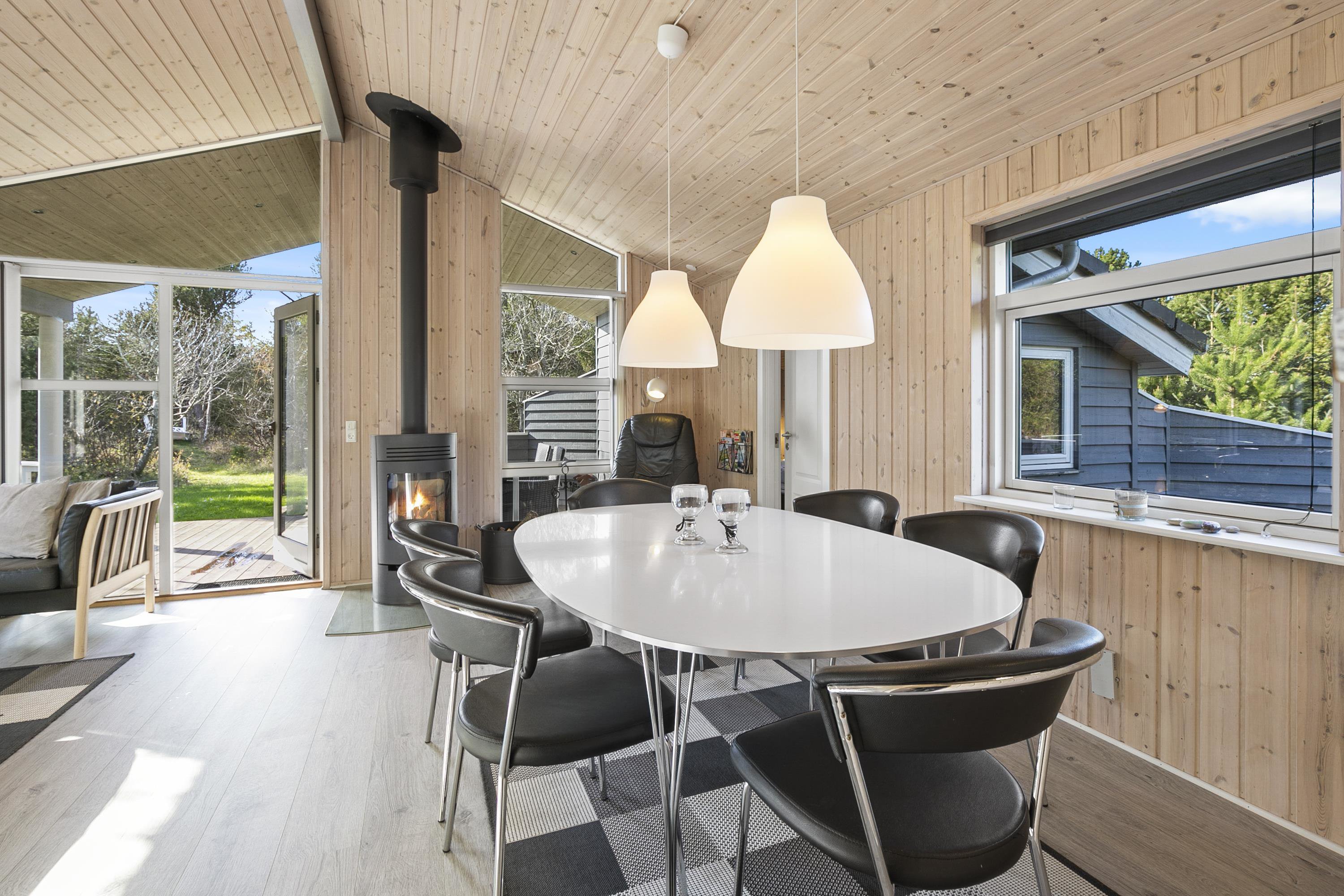 Fremhævet  billede i fuldskærmstilstand. Billede af Fyrrealle 13, Lodbj Hede, 6950 Ringkøbing