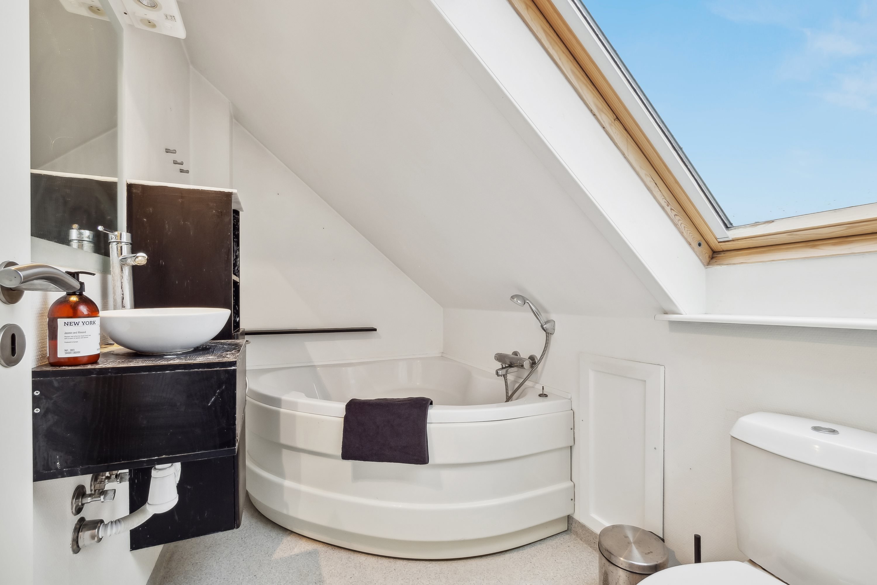 Fremhævet  billede i fuldskærmstilstand. Billede af Bundgårdsvej 15, Kjeldbjerg, 7800 Skive