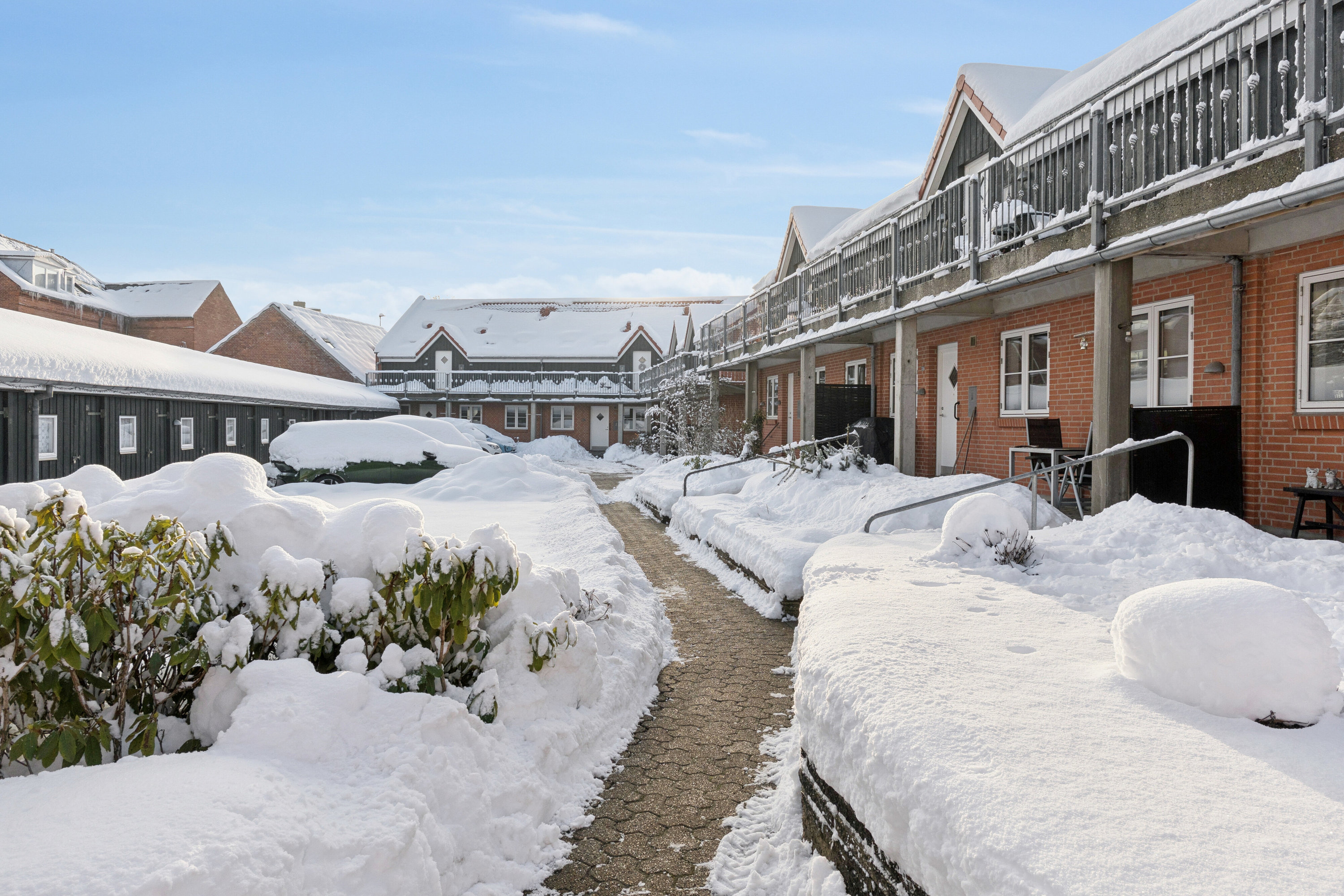 Fremhævet set fra haven billede i fuldskærmstilstand. Billede af Dronningensgade 23C, 9800 Hjørring