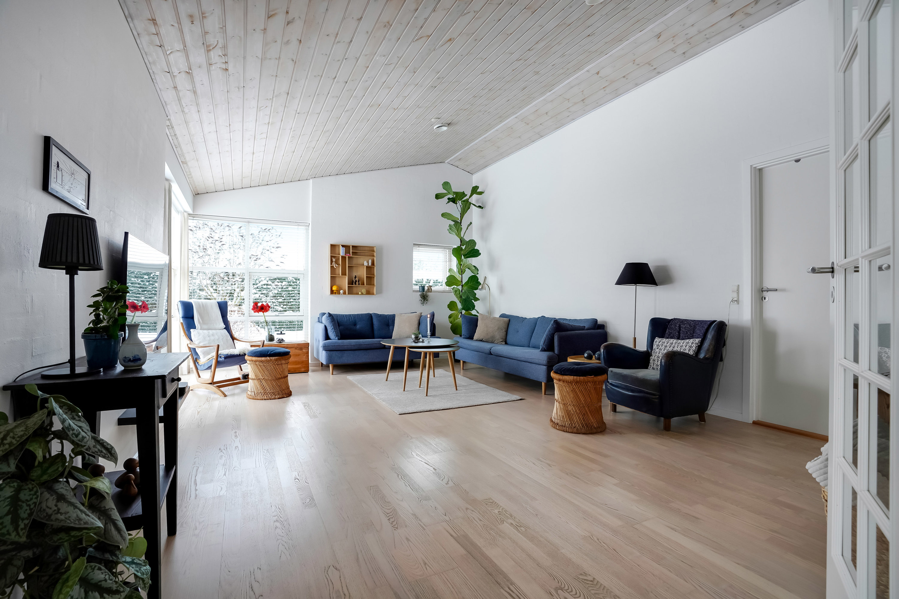 Fremhævet stue billede i fuldskærmstilstand. Billede af Guldager 2, Ølholm, 7160 Tørring