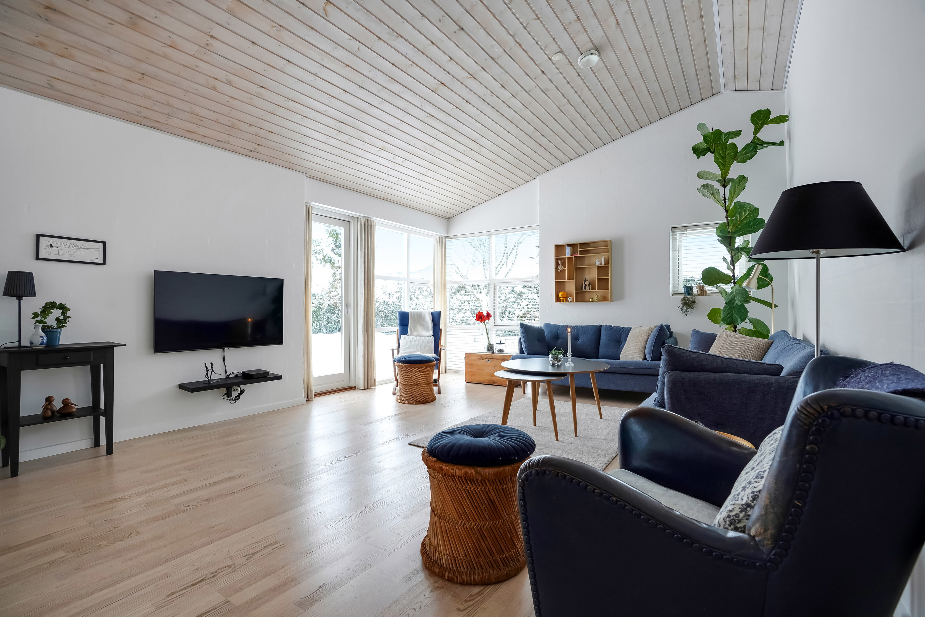 Fremhævet stue billede i fuldskærmstilstand. Billede af Guldager 2, Ølholm, 7160 Tørring