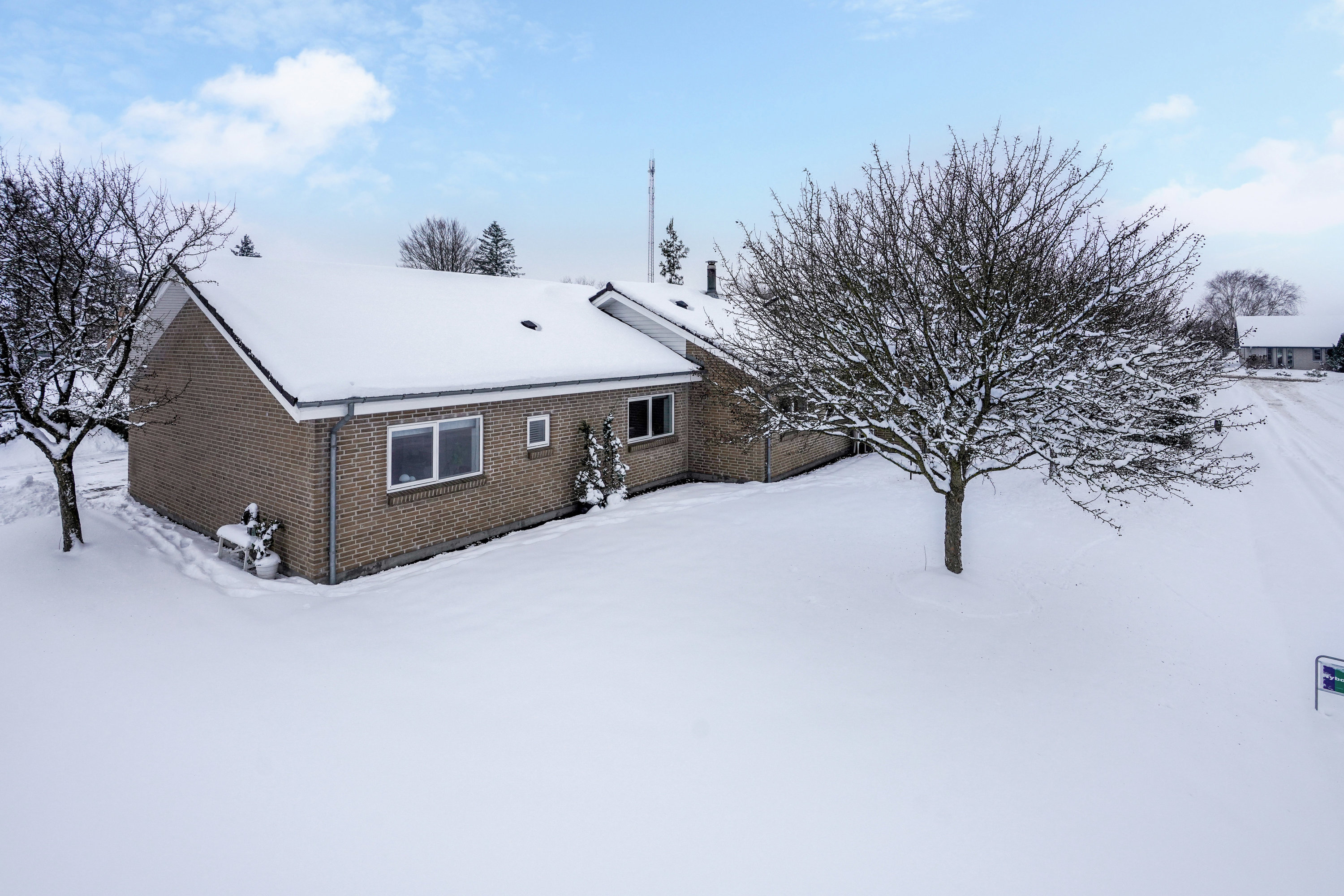 Fremhævet ejendommen billede i fuldskærmstilstand. Billede af Guldager 2, Ølholm, 7160 Tørring