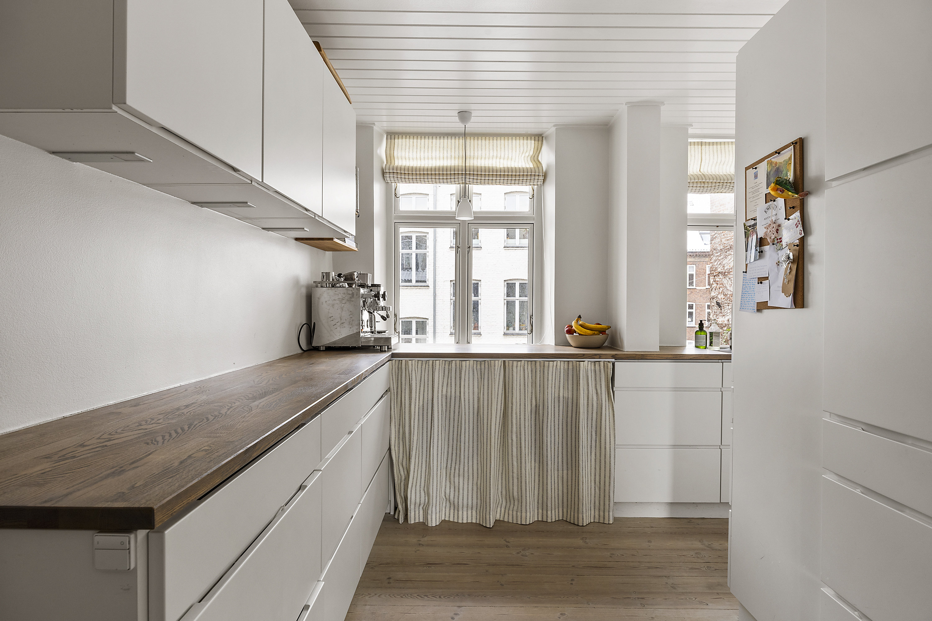 Fremhævet køkken billede i fuldskærmstilstand. Billede af Peblinge Dossering 20, 3. tv., 2200 København N