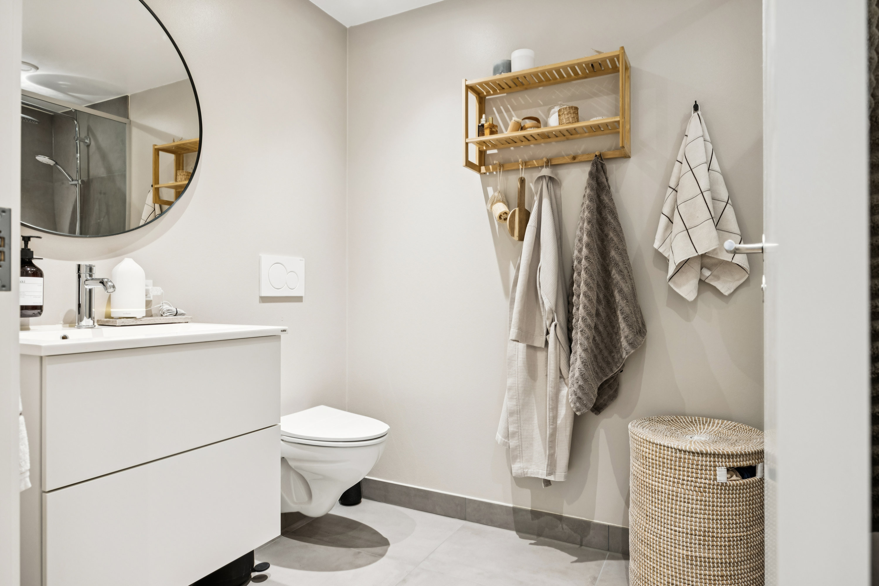 Fremhævet badeværelse billede i fuldskærmstilstand. Billede af Fuglebakkevej 88A, 2. tv., 2000 Frederiksberg