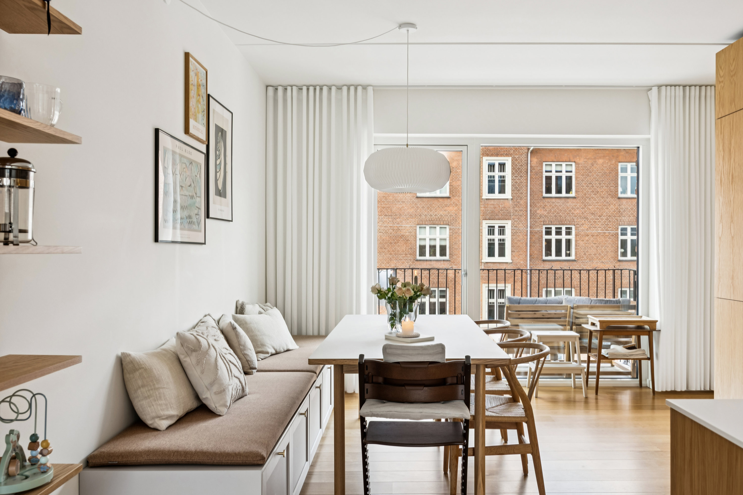 Fremhævet stue billede i fuldskærmstilstand. Billede af Fuglebakkevej 88A, 2. tv., 2000 Frederiksberg